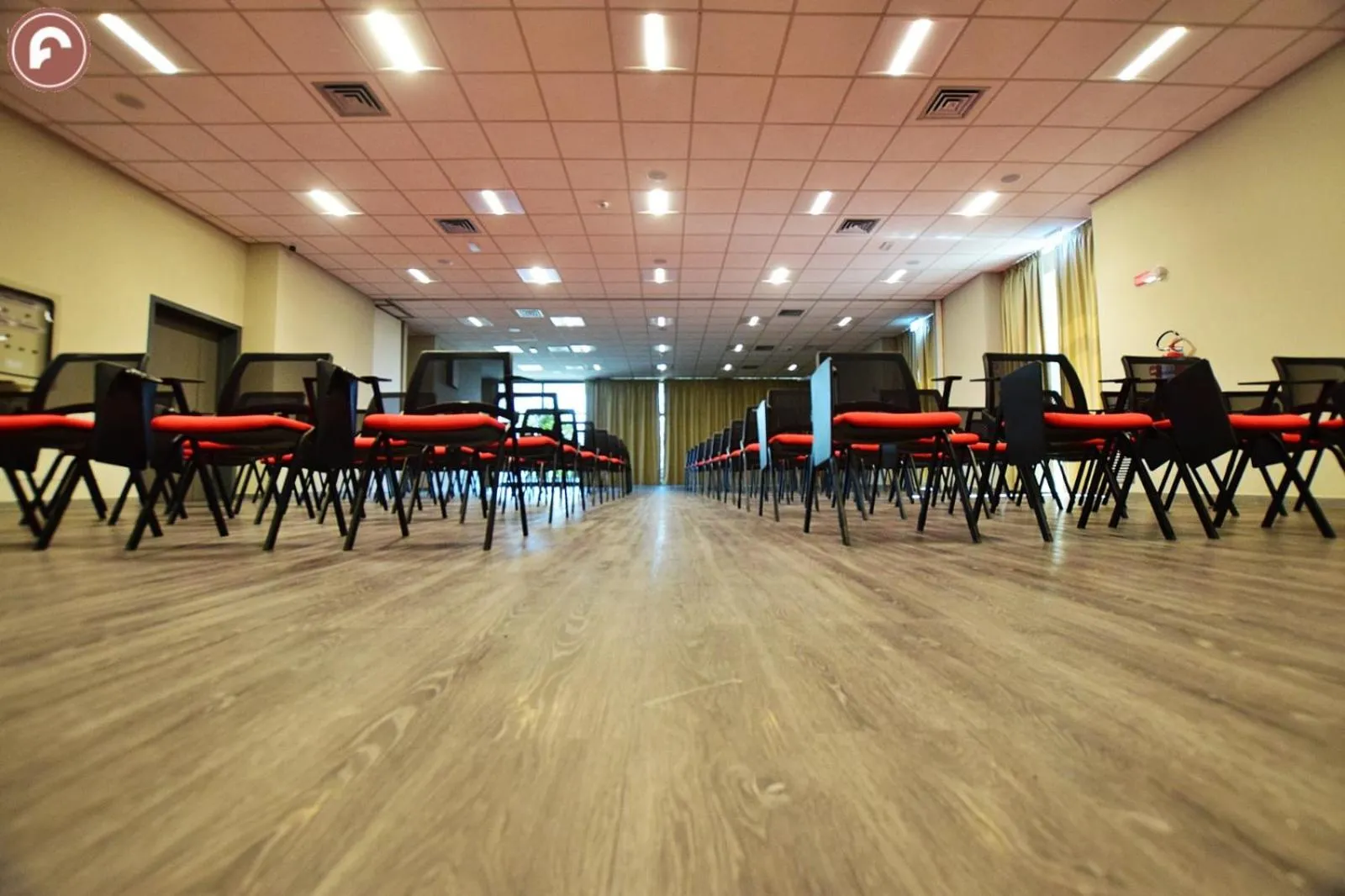 Business facilities in Ferretti MajesticHouse