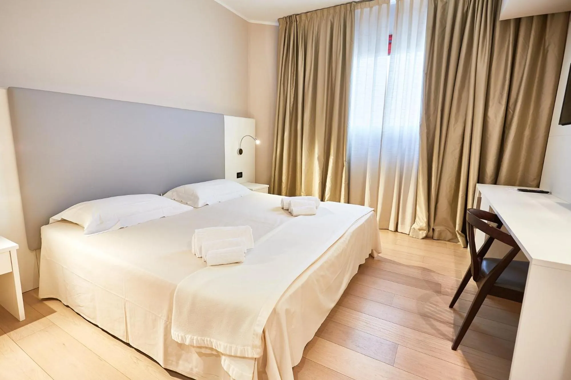 Bed in Ferretti MajesticHouse