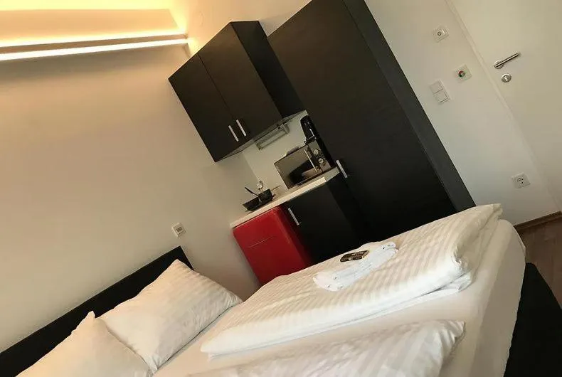 Bed in Motel Graz Ost I Free Parking I Self Check-in