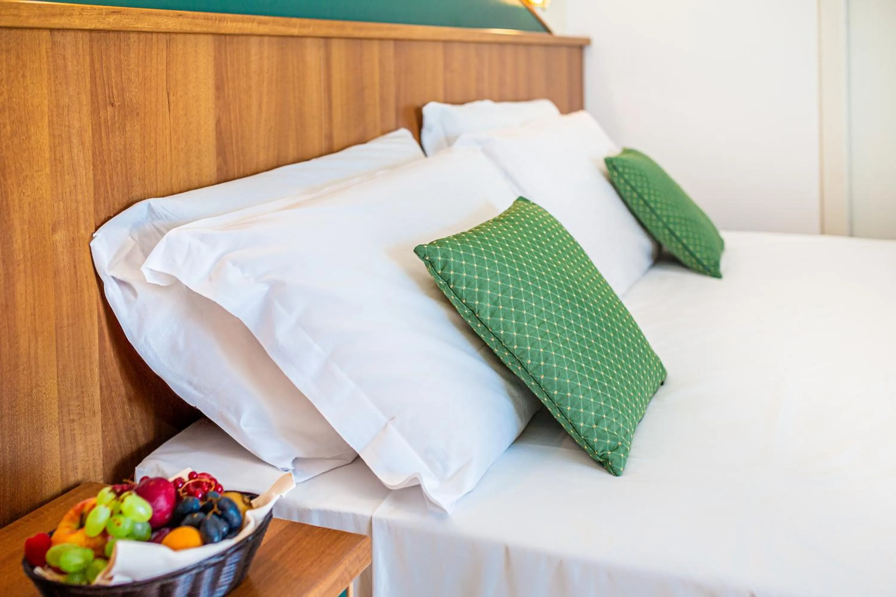 Restaurant/places to eat, Bed in Hotel Bembo