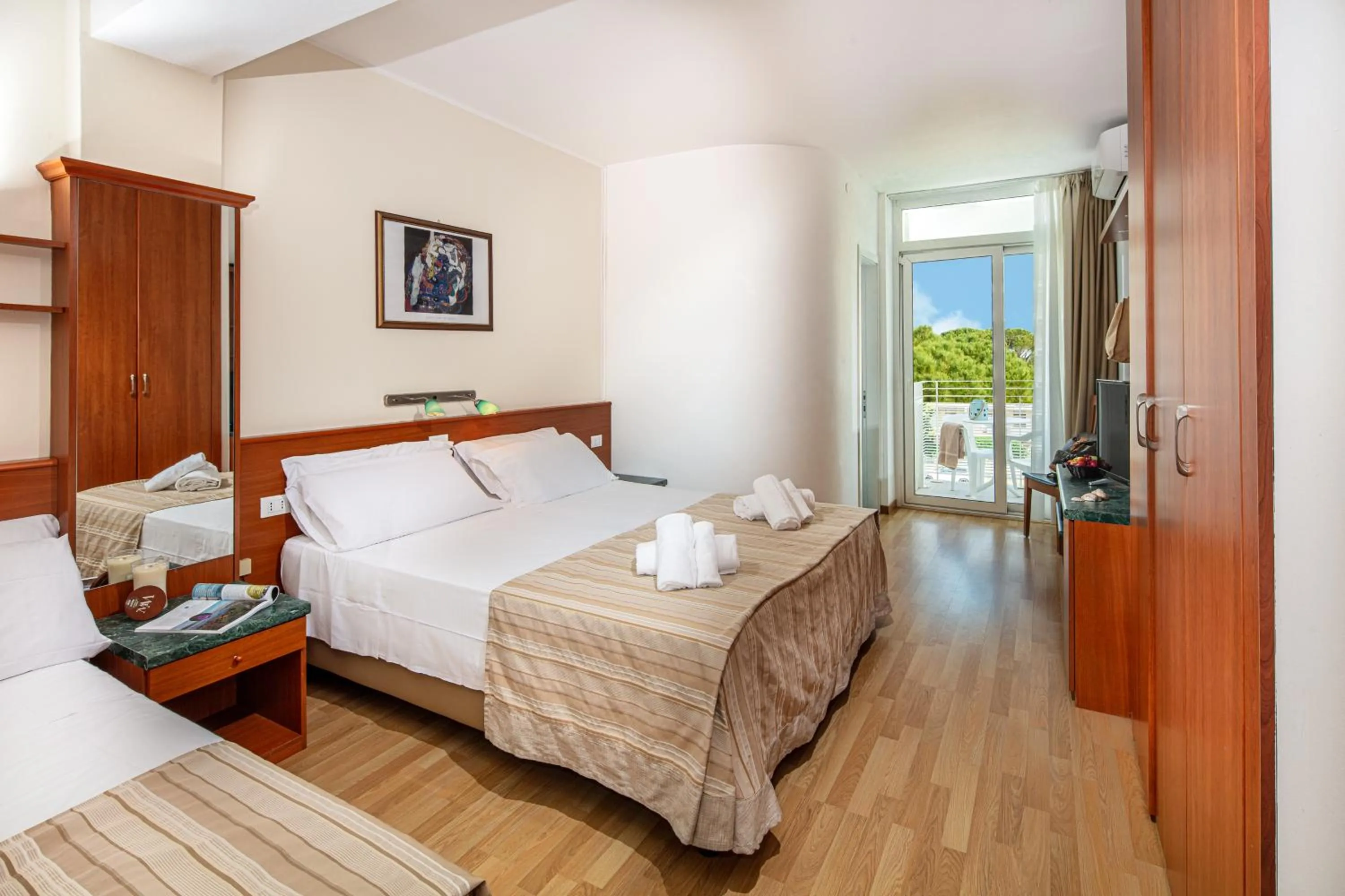 Restaurant/places to eat, Bed in Hotel Bembo