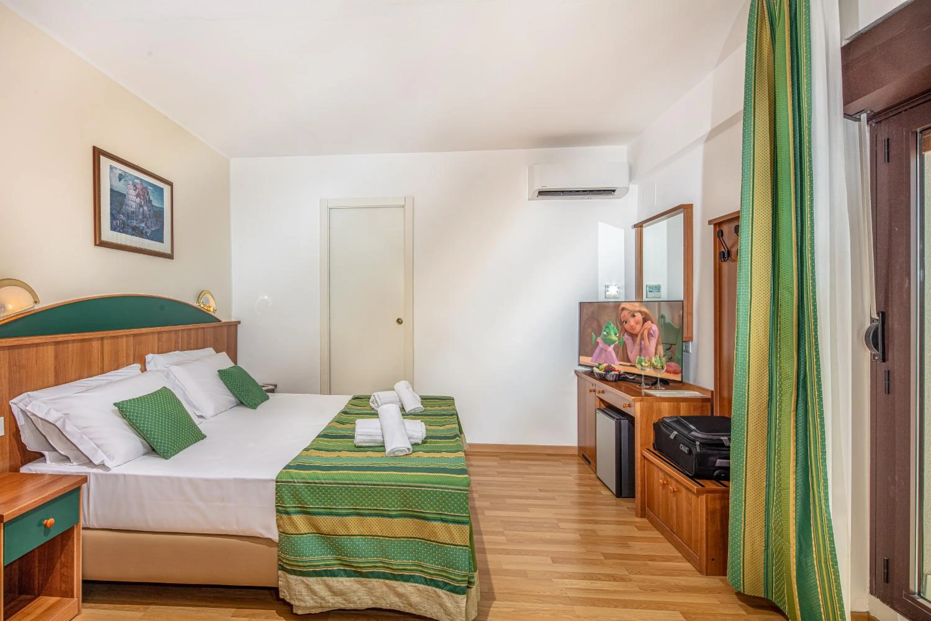 Restaurant/places to eat, Bed in Hotel Bembo