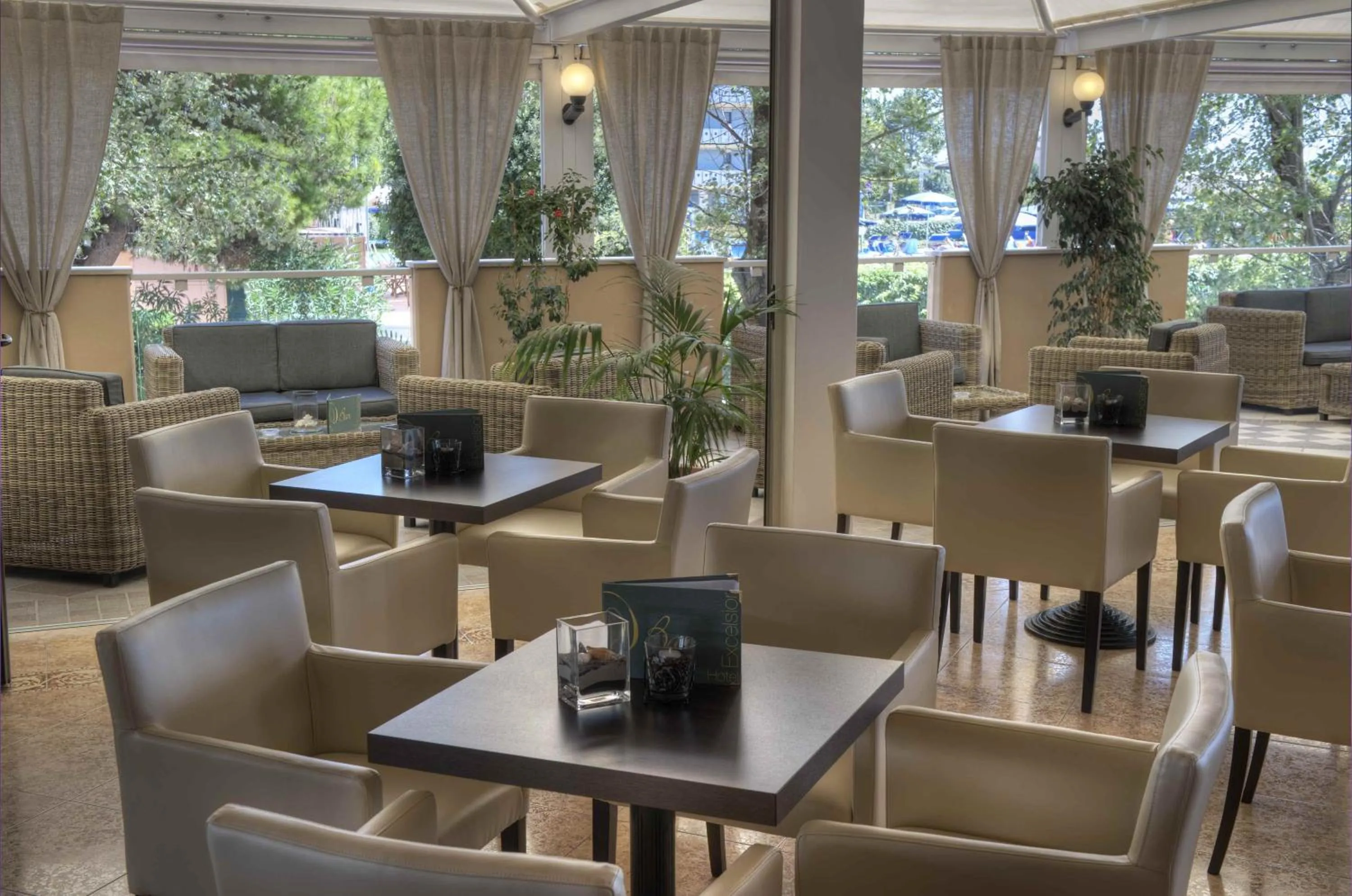 Lounge or bar in Hotel Excelsior