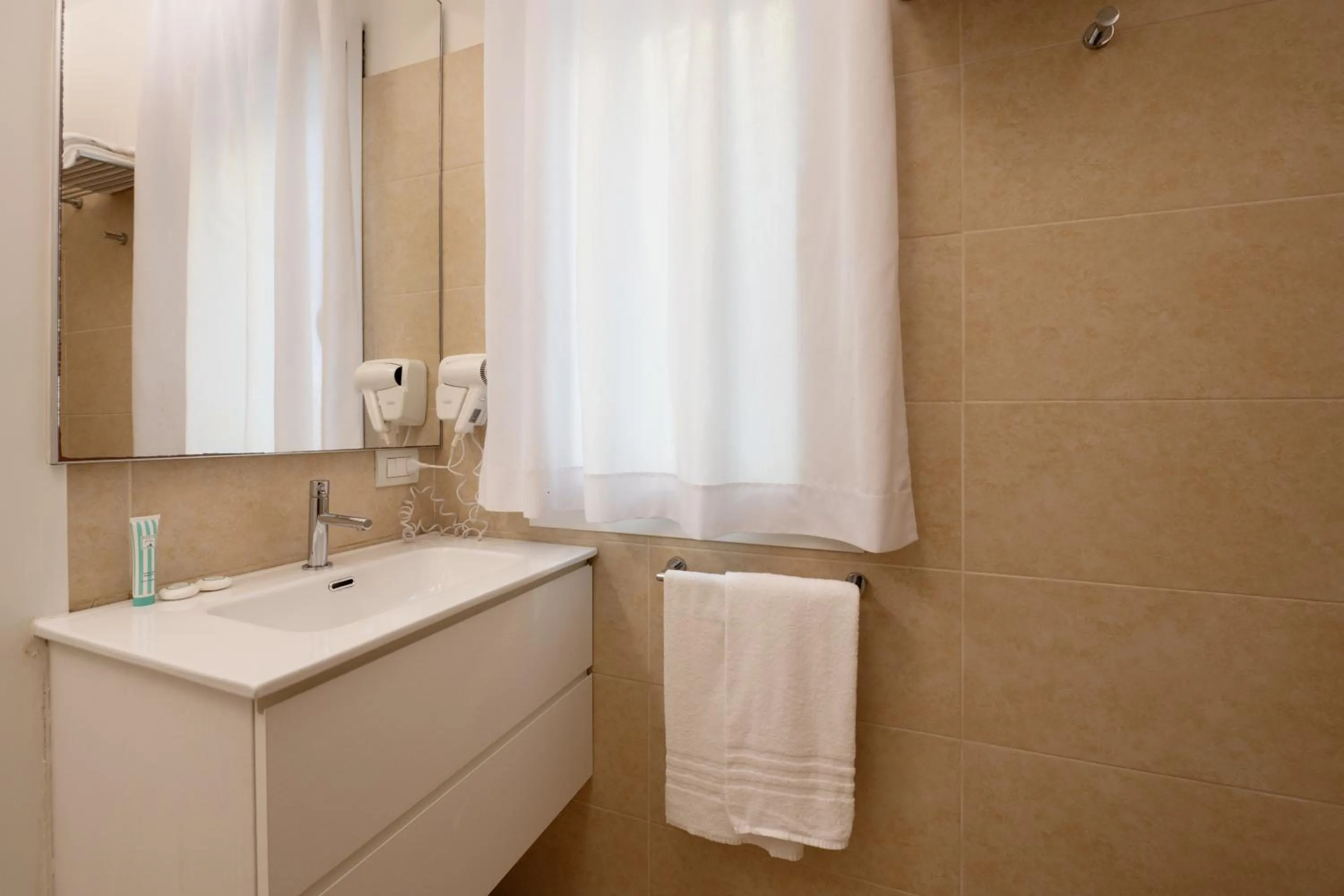 Bathroom in Hotel Astoria