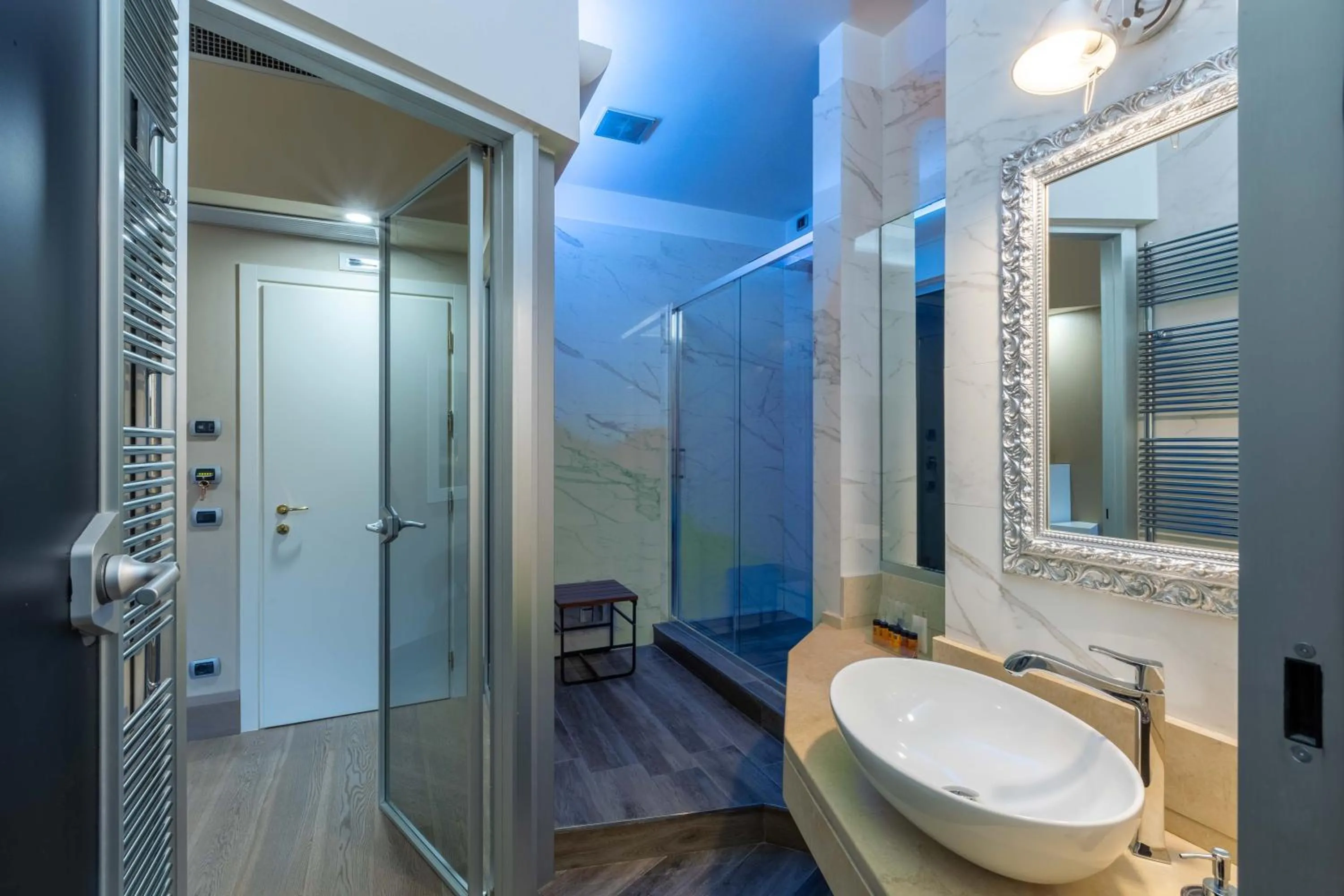 Bathroom in Relais Hotel Centrale "Dimora Storica"