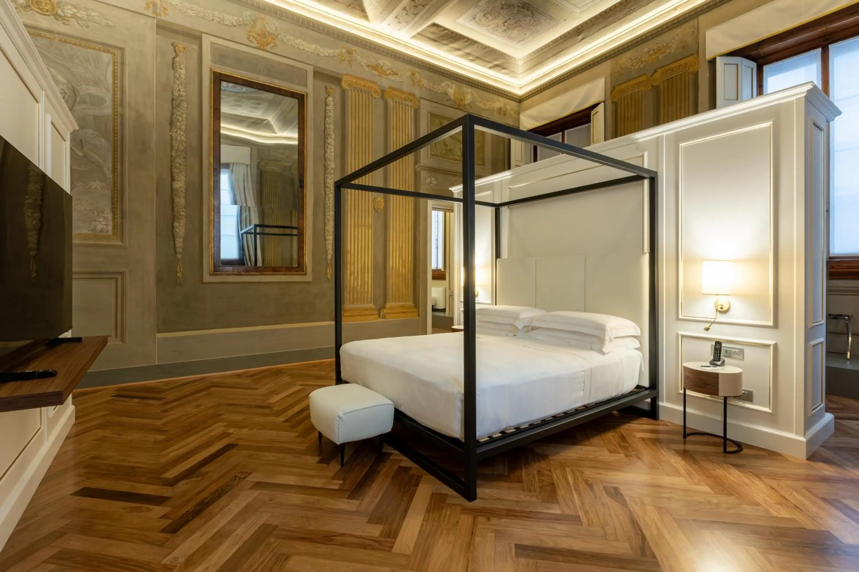 Bedroom, Bed in Relais Hotel Centrale "Dimora Storica"