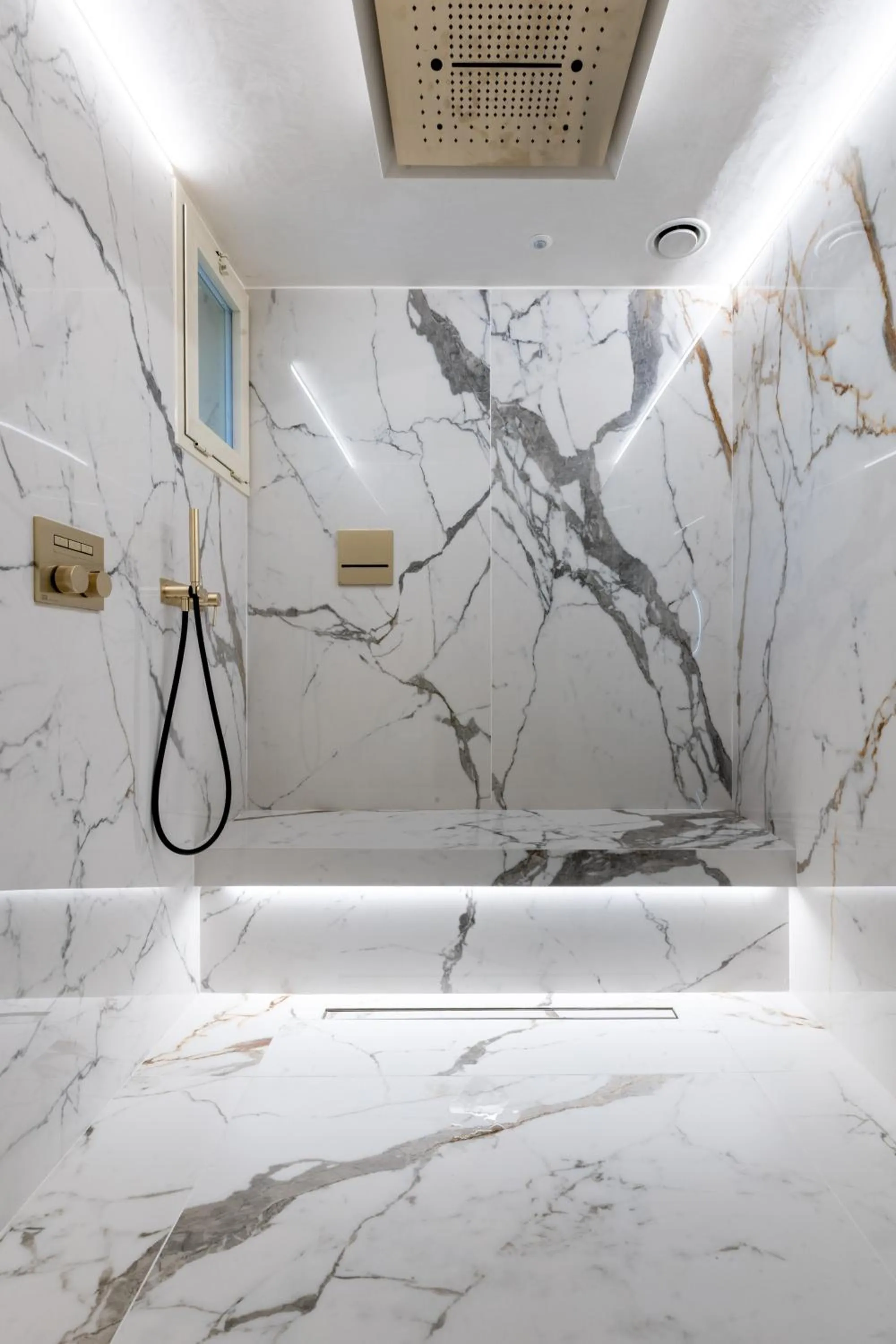 Bathroom in Relais Hotel Centrale "Dimora Storica"