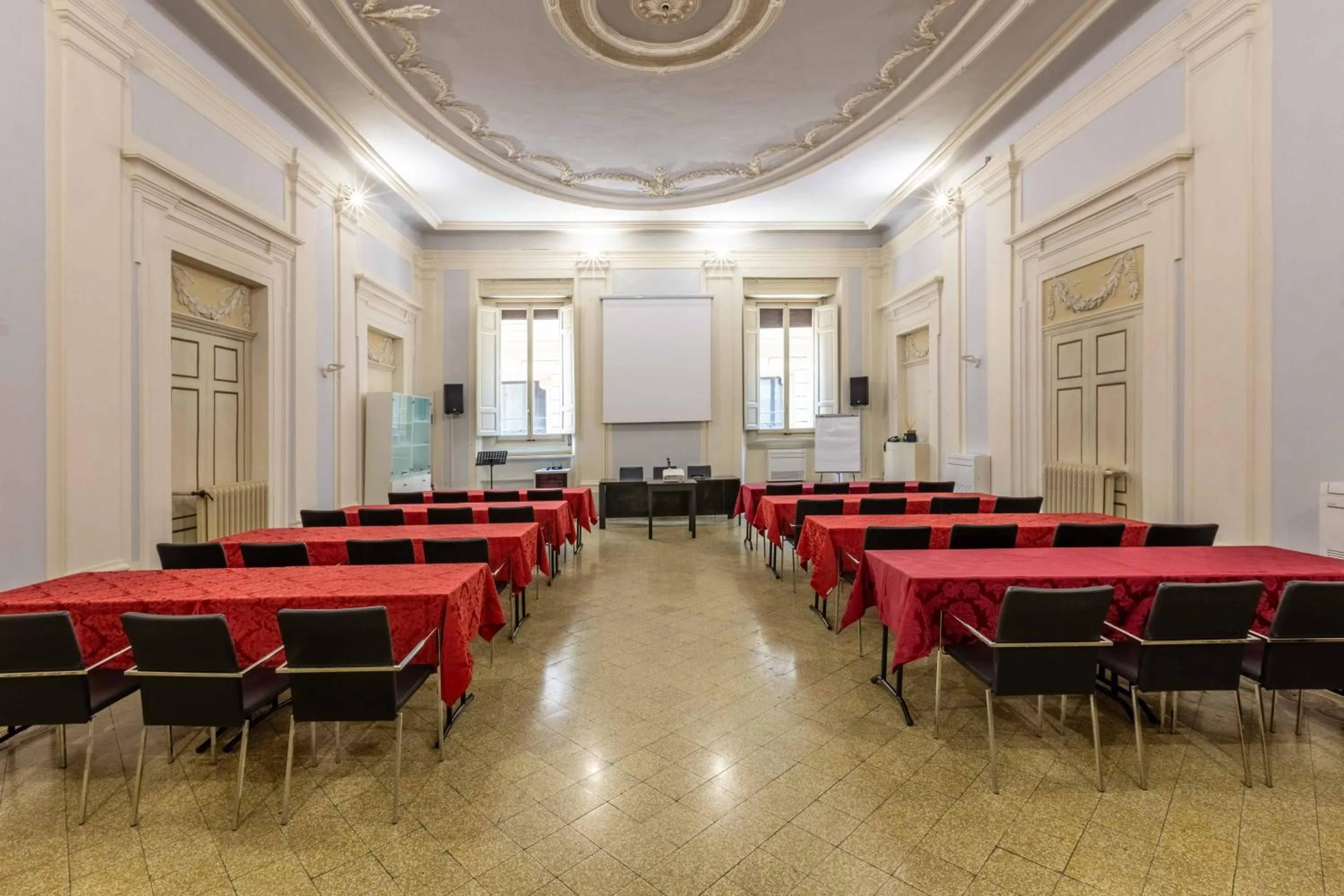 Meeting/conference room in Relais Hotel Centrale "Dimora Storica"