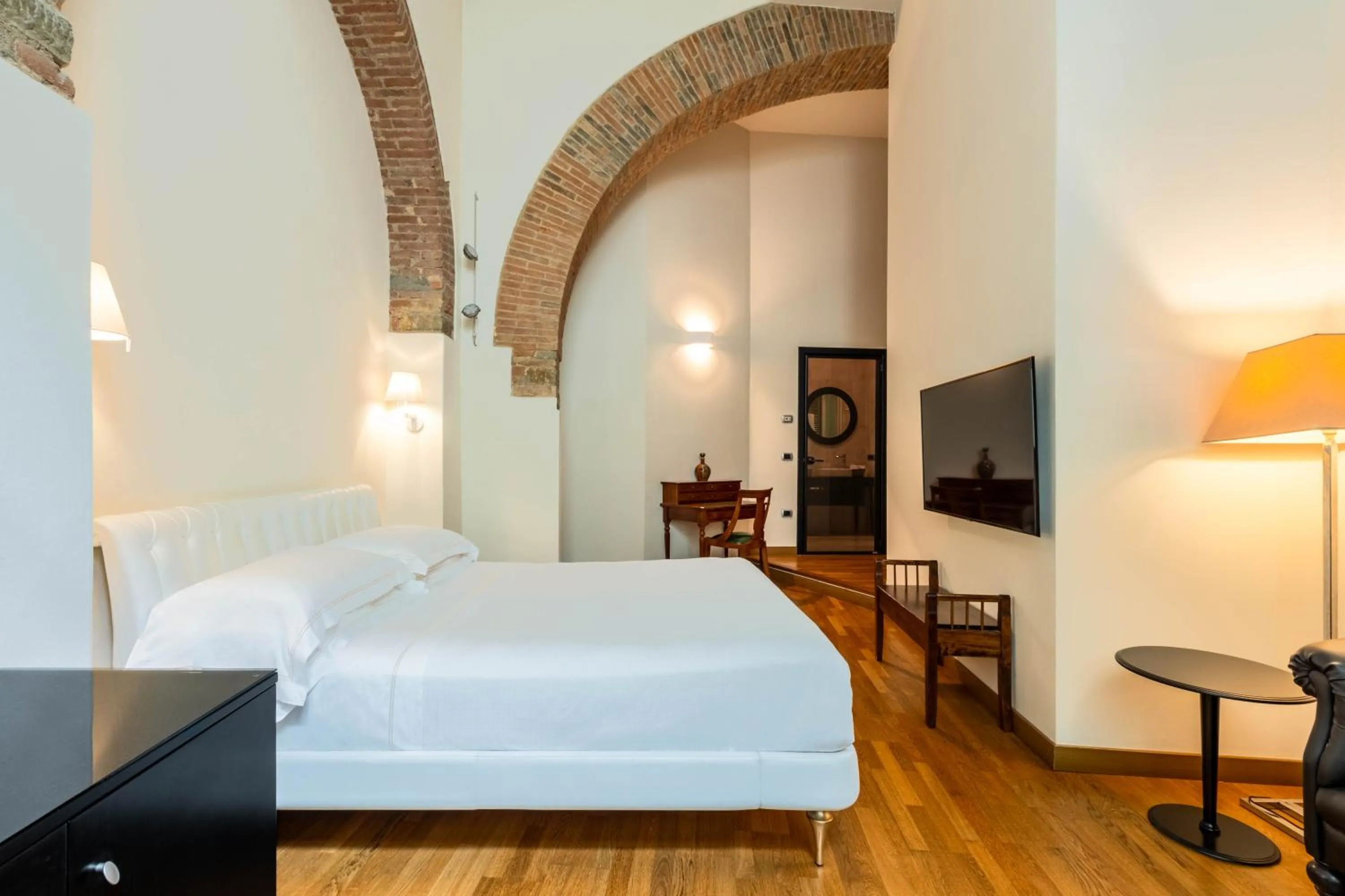 Bedroom, Bed in Relais Hotel Centrale "Dimora Storica"