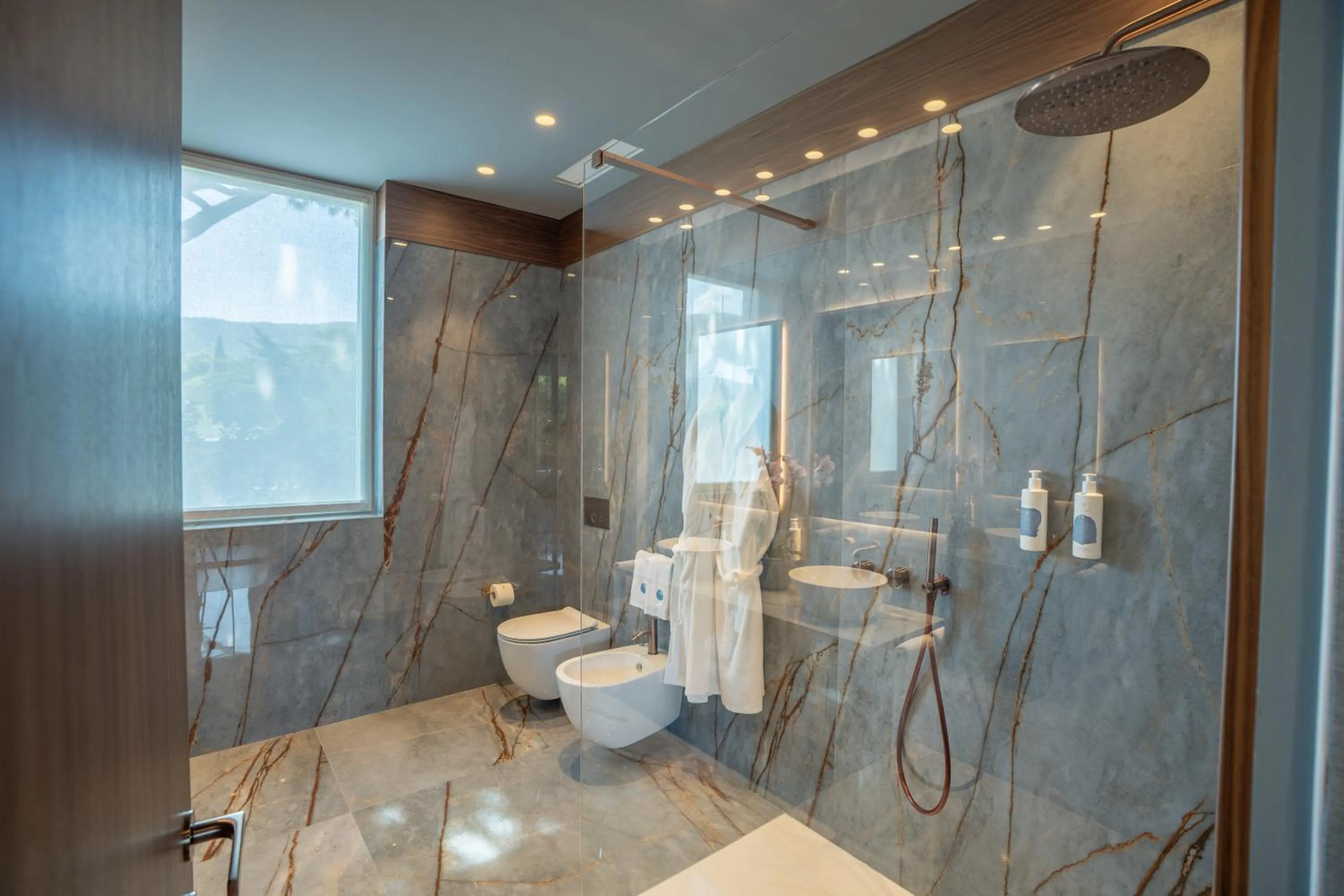 Bathroom in Gallia Palace Hotel - Relais & Châteaux