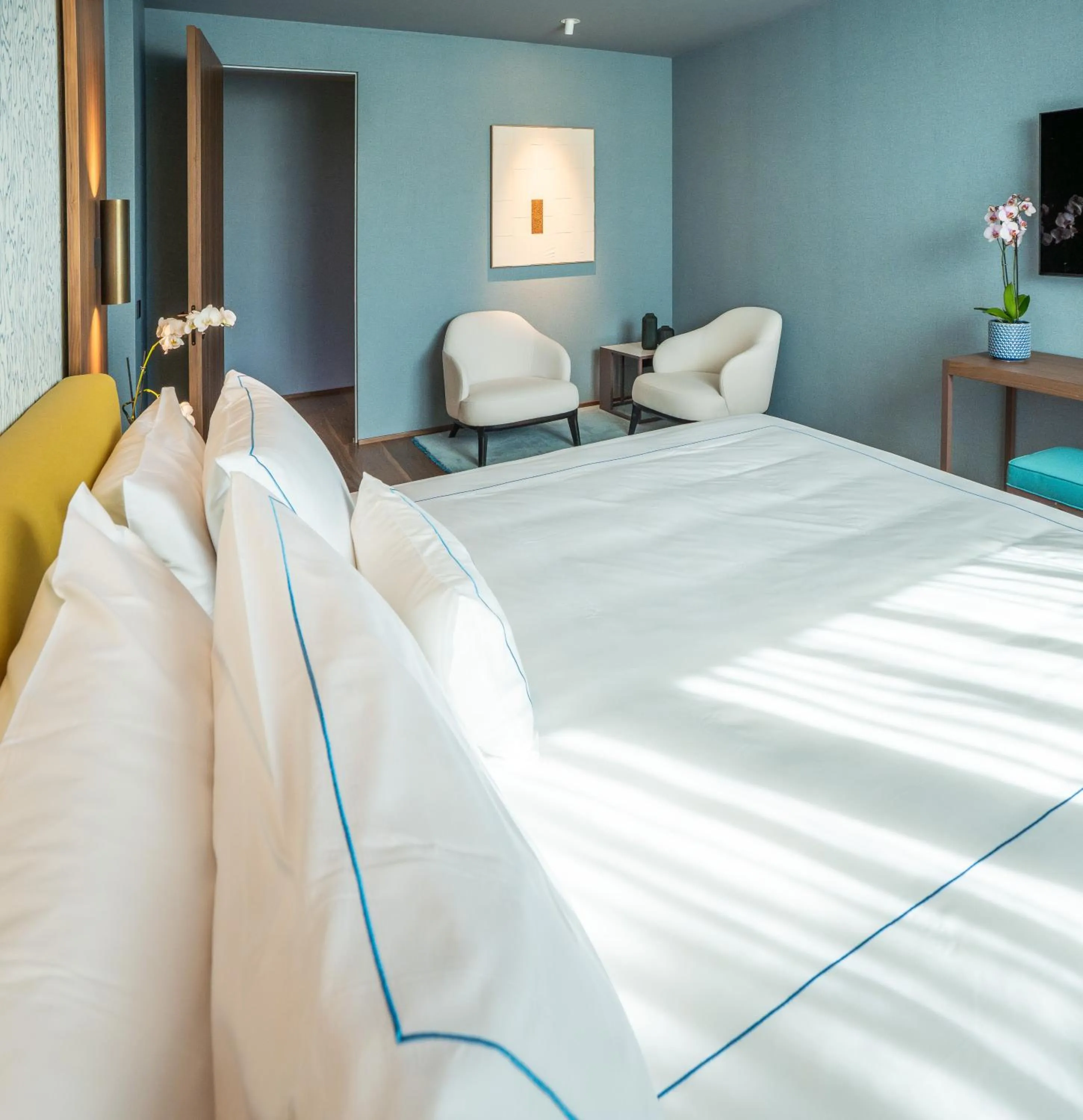 Bedroom, Bed in Gallia Palace Hotel - Relais & Châteaux