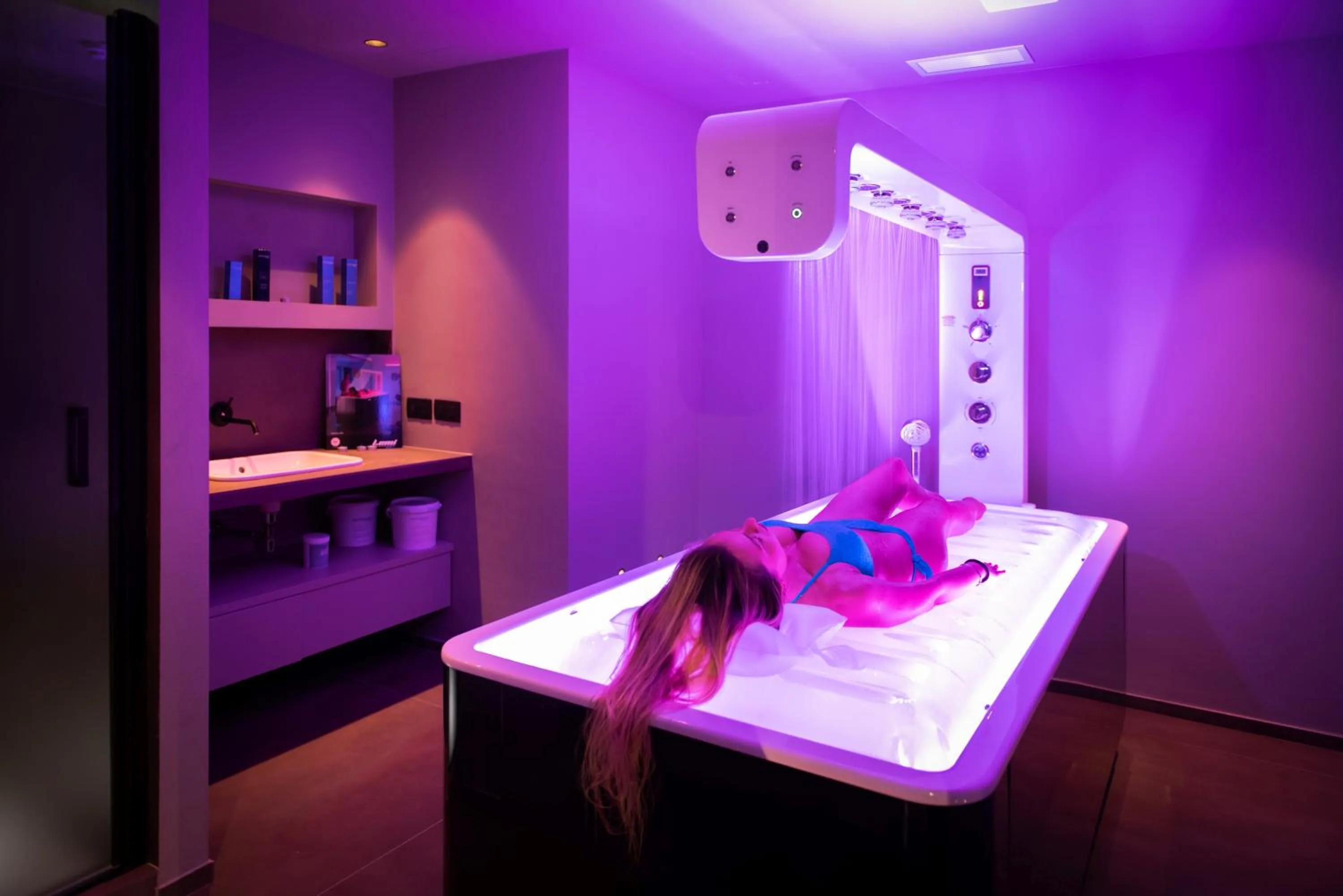 Massage in Gallia Palace Hotel - Relais & Châteaux