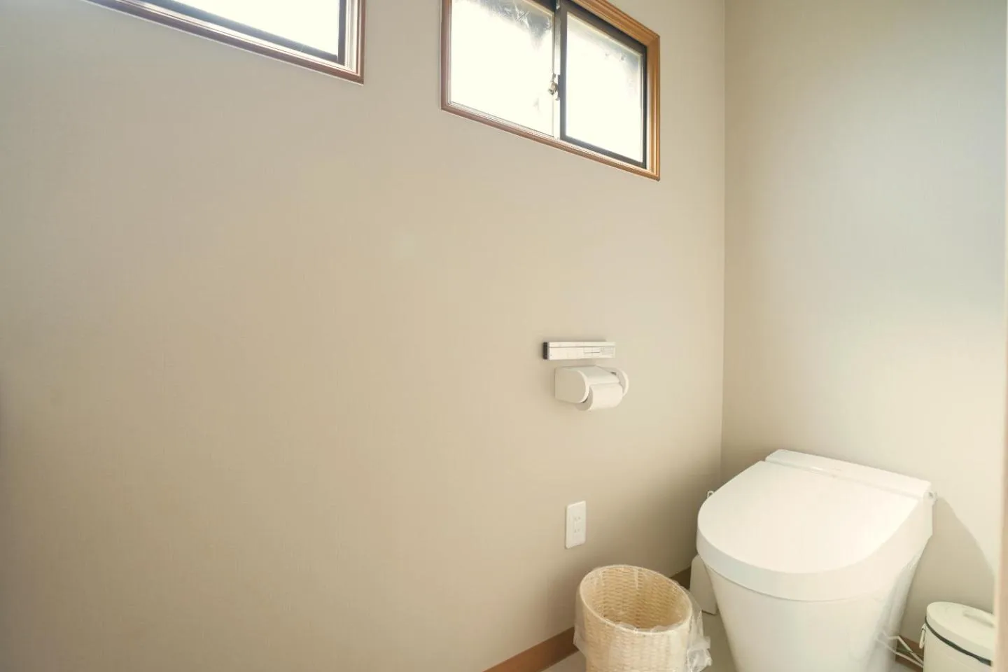 Toilet in Maple Farm