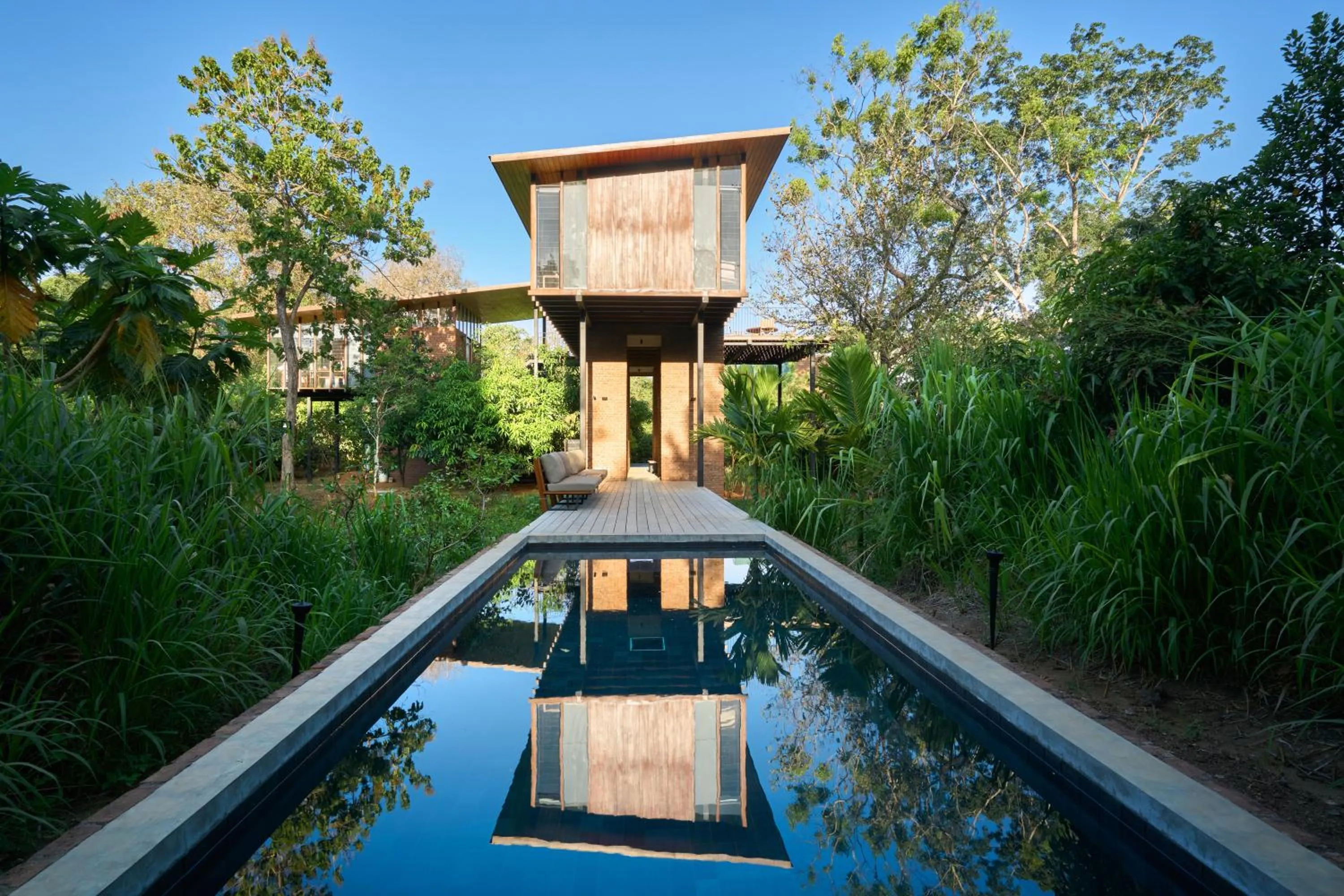 Pool view in Taru Villas Maia - Habarana