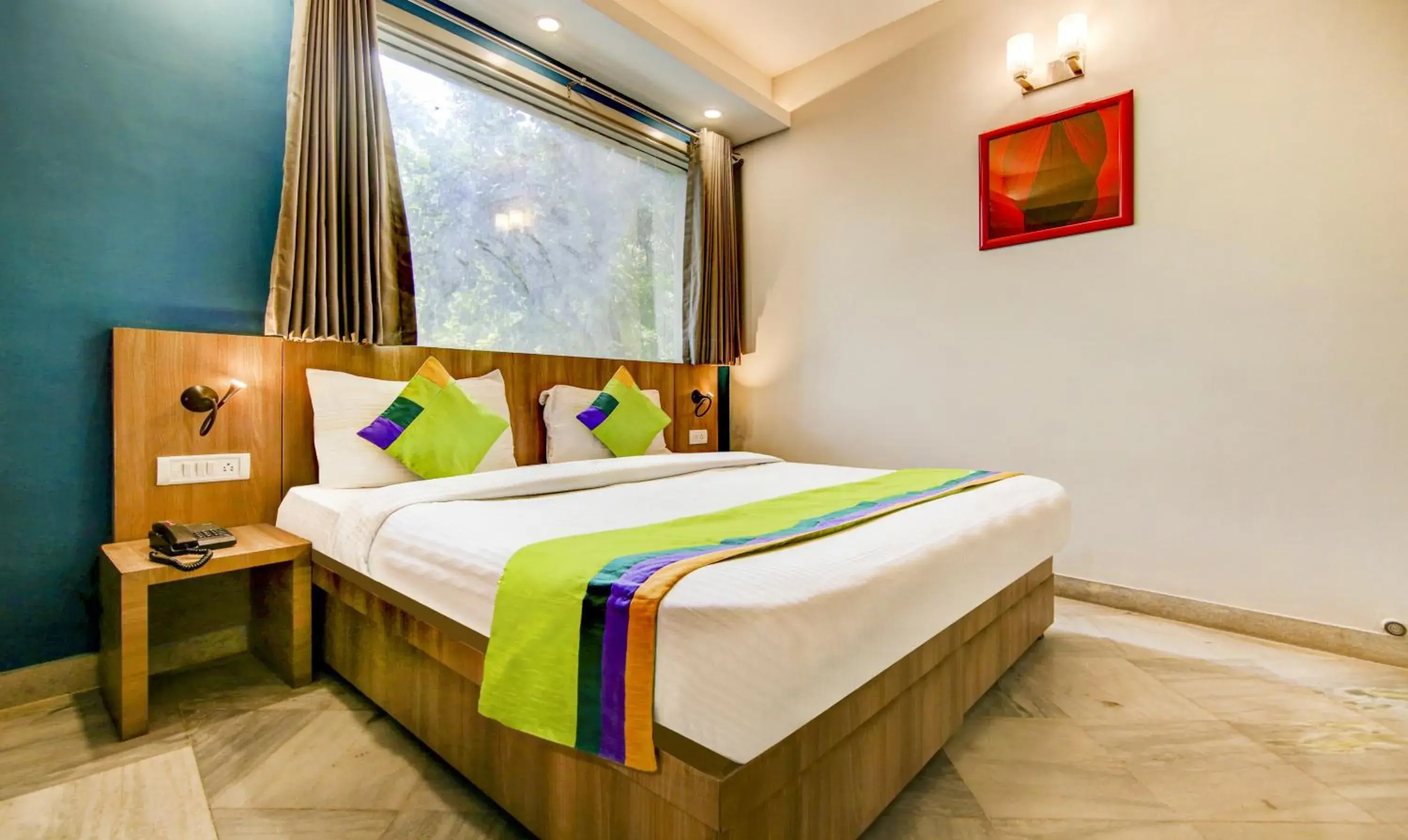 Deluxe Double Room - single occupancy in Treebo Mall View, DLF Phase II Deluxe Double Room - single occupancy in Treebo Mall View, DLF Phase II
