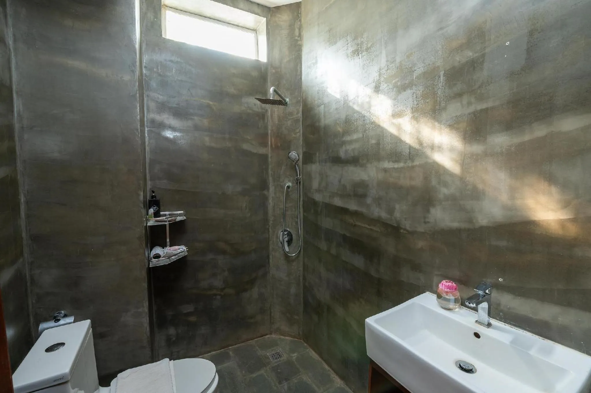 Shower in Victoria Central Residence