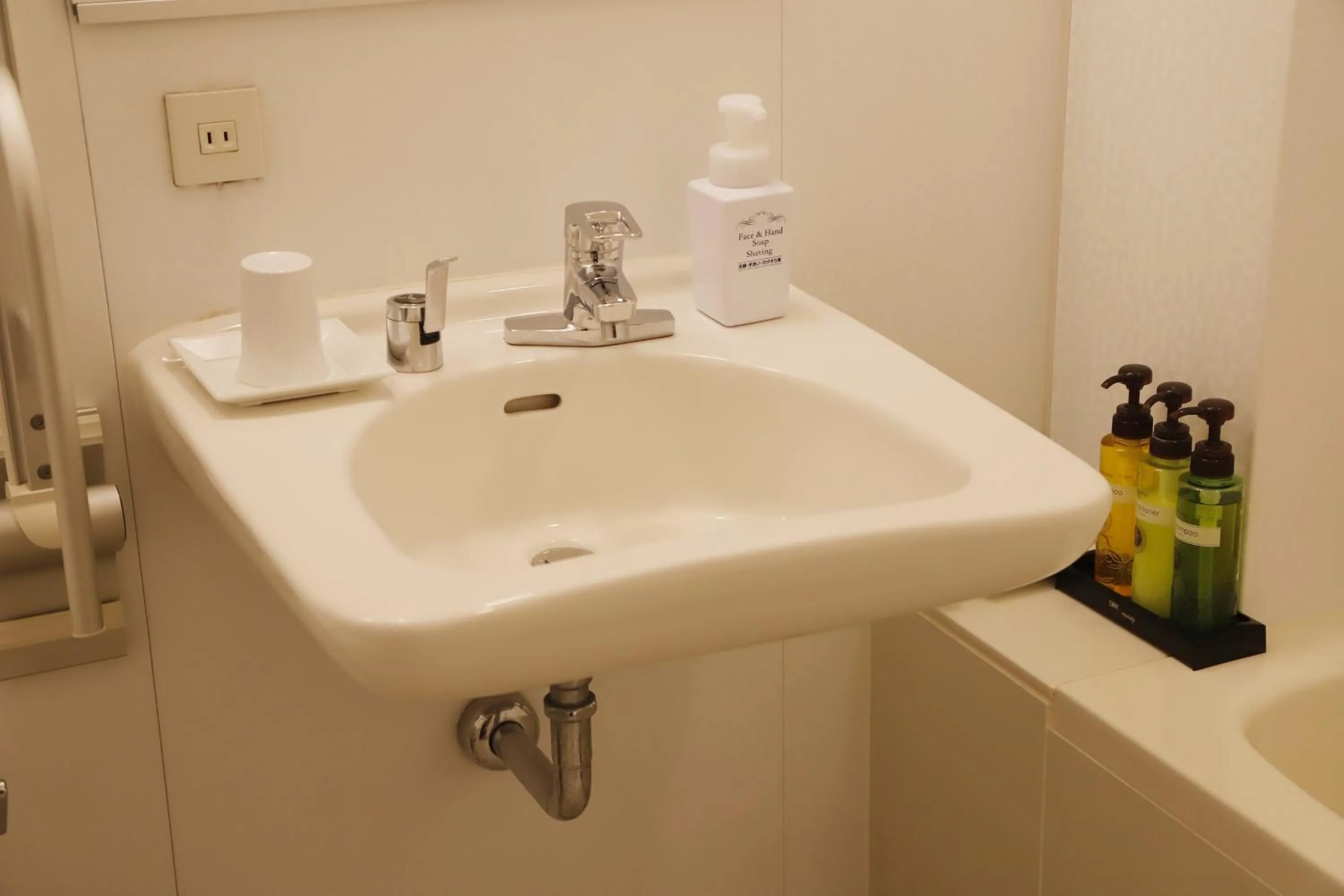 Bathroom in KEIKYU EX INN Shinagawa Shinbanba-Station North -Tokyo Shinagawa