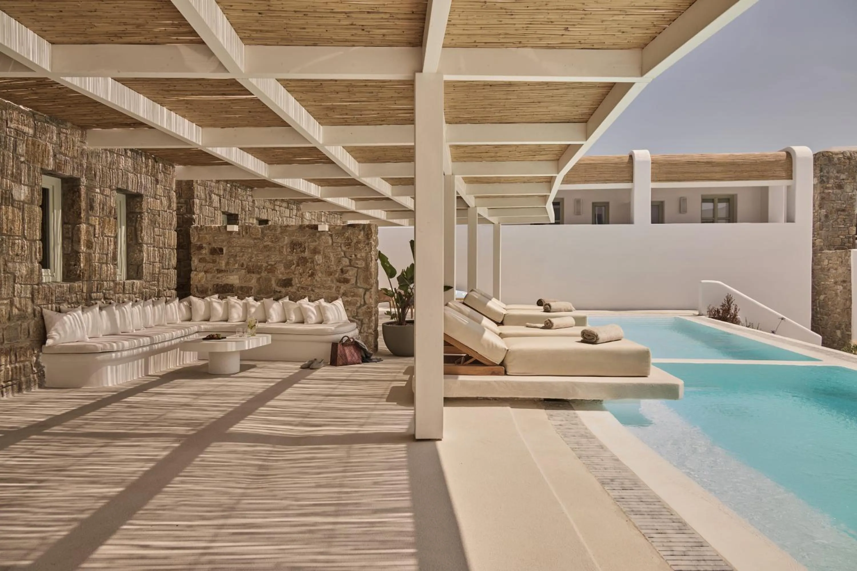 Living room in Yi Hotel Mykonos