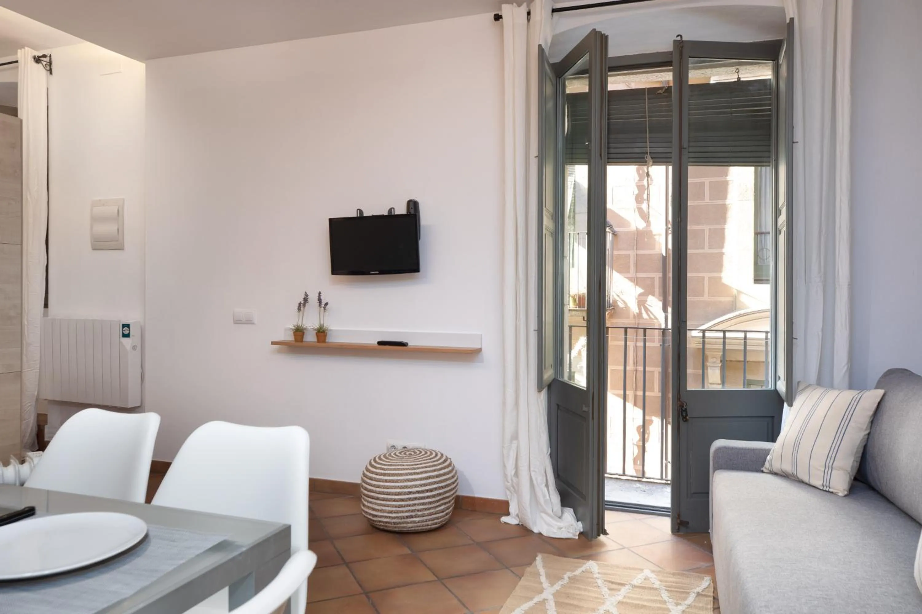 TV and multimedia in Flateli Ballesteries 26 B