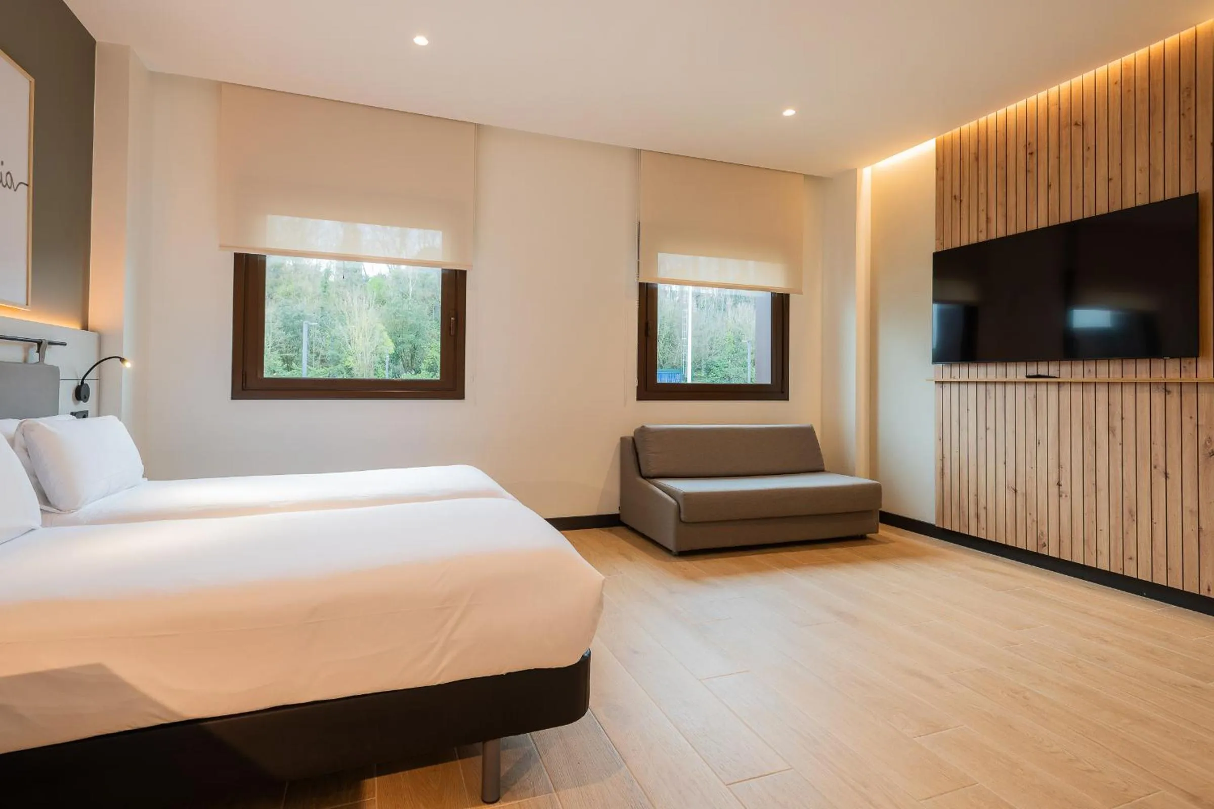 Bed in Leonardo Hotel San Sebastián