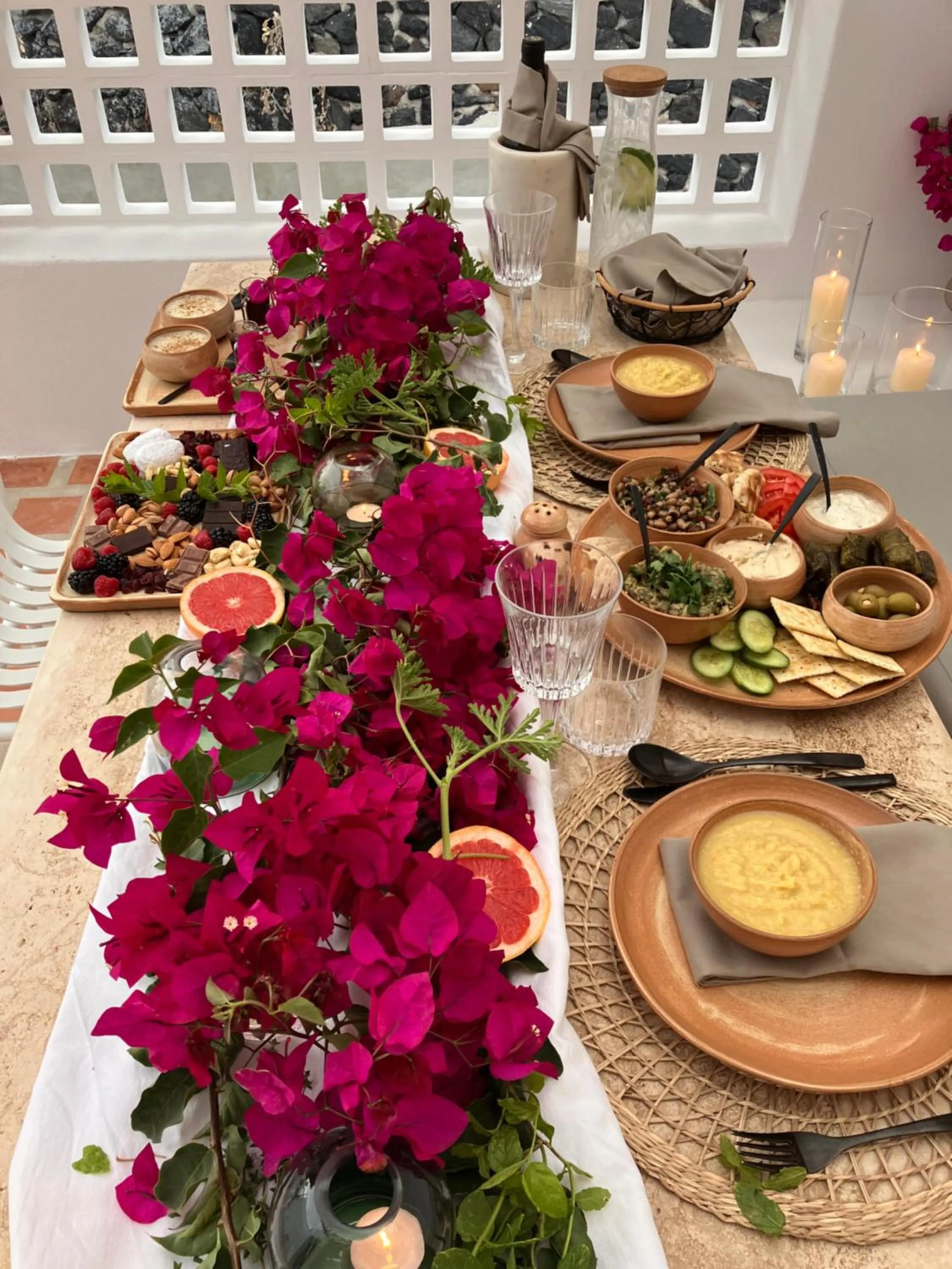 Food and drinks in Ethos Vegan Suites Fira, Santorini