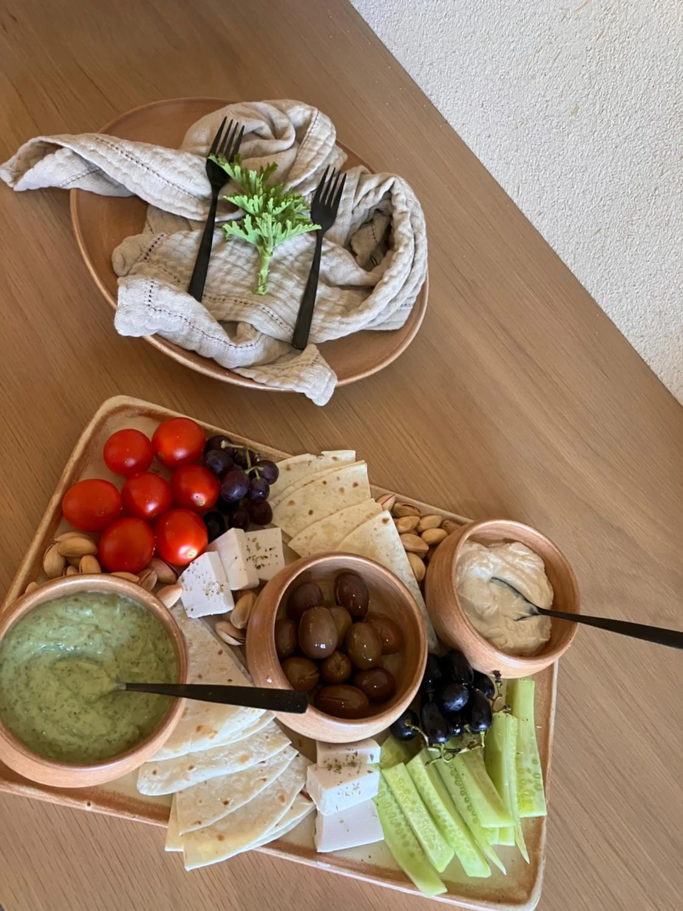 Food and drinks in Ethos Vegan Suites Fira, Santorini