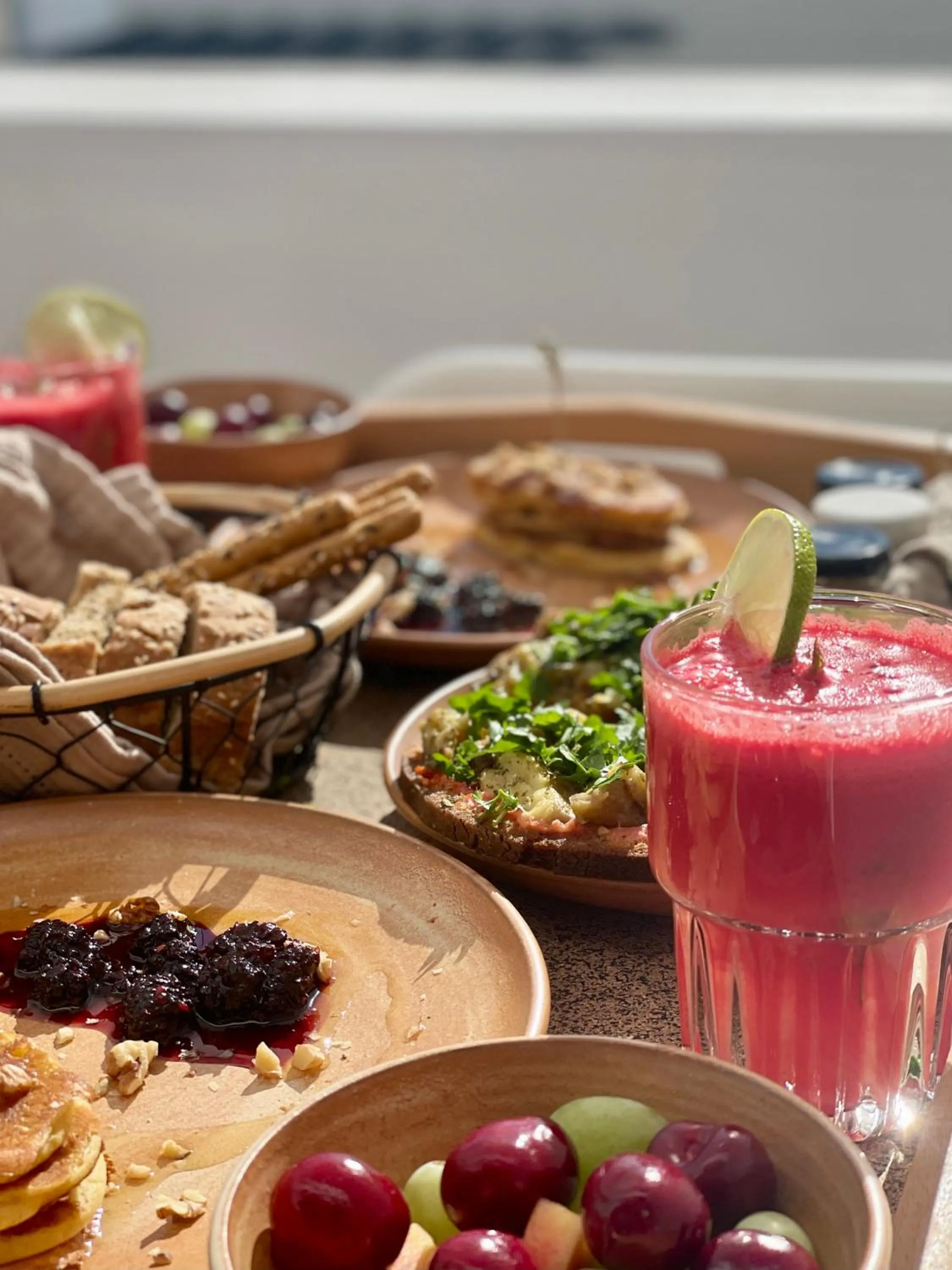 Food and drinks in Ethos Vegan Suites Fira, Santorini