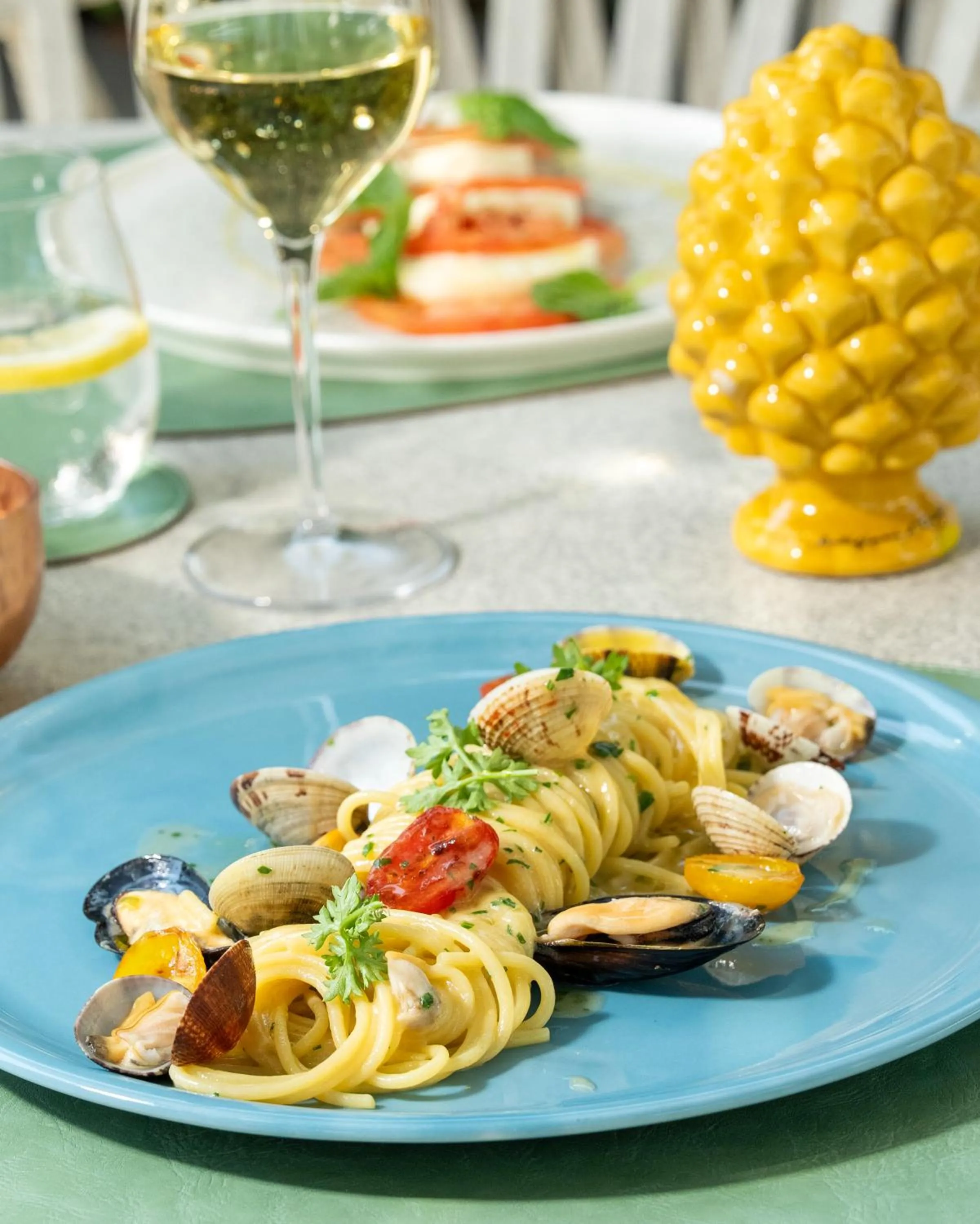 Restaurant/places to eat in Hotel Villa Garden