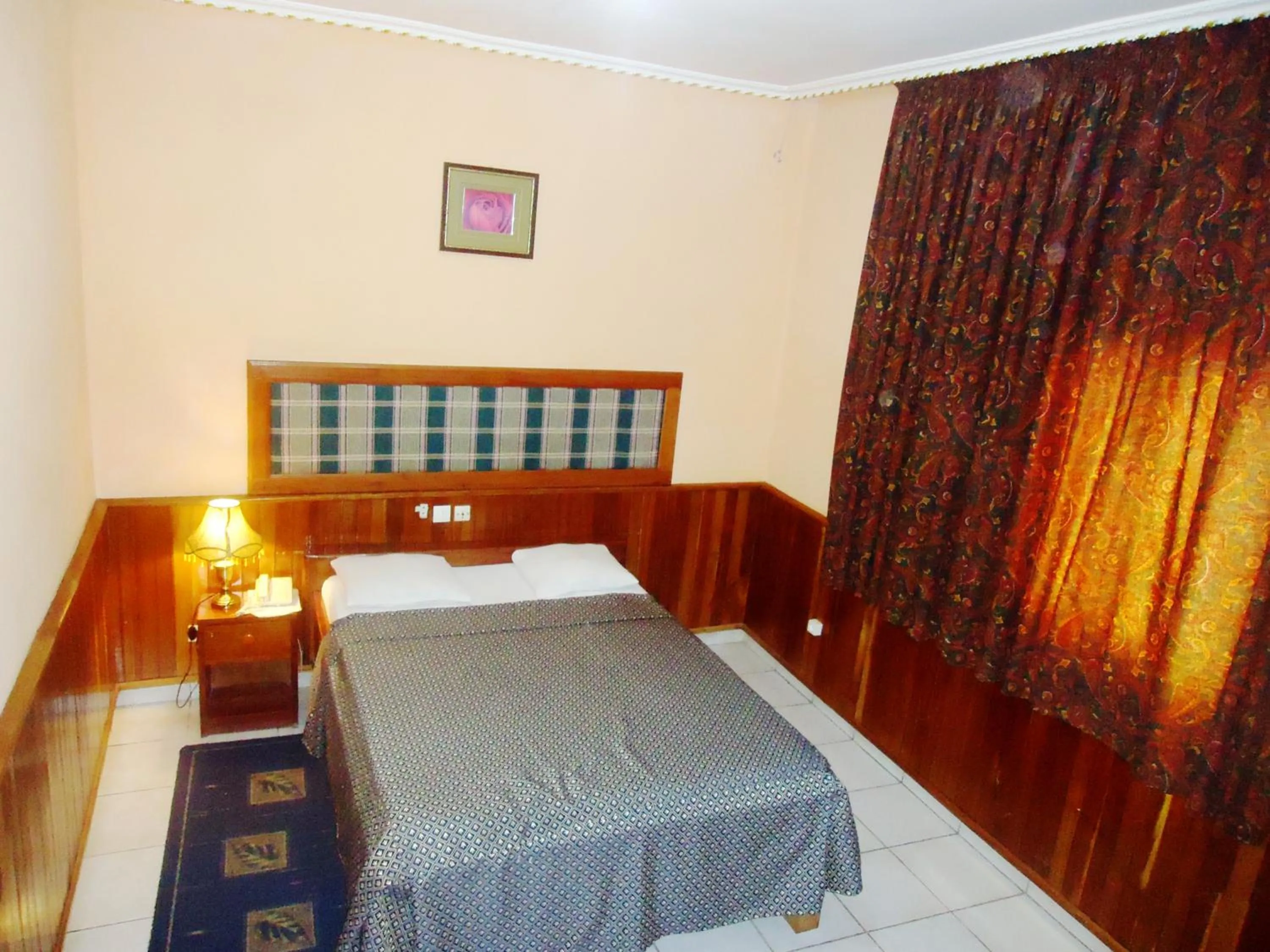 Bedroom, Bed in HOTEL SAFFANA