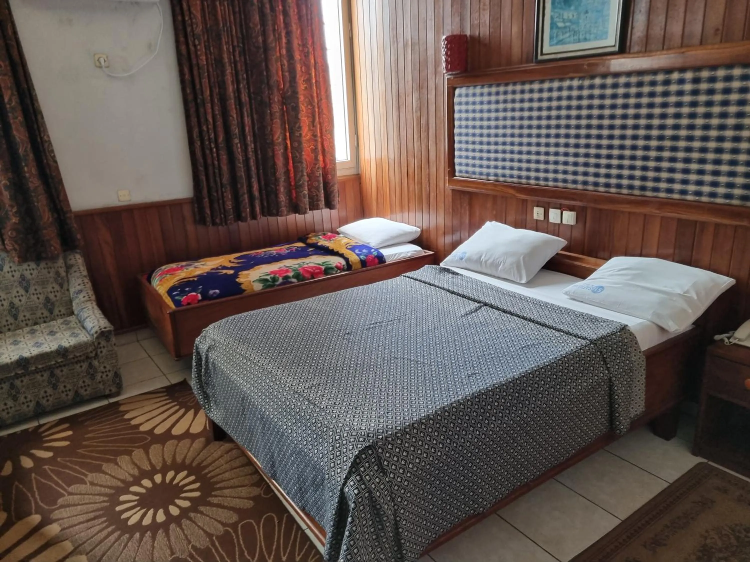 Bedroom, Bed in HOTEL SAFFANA