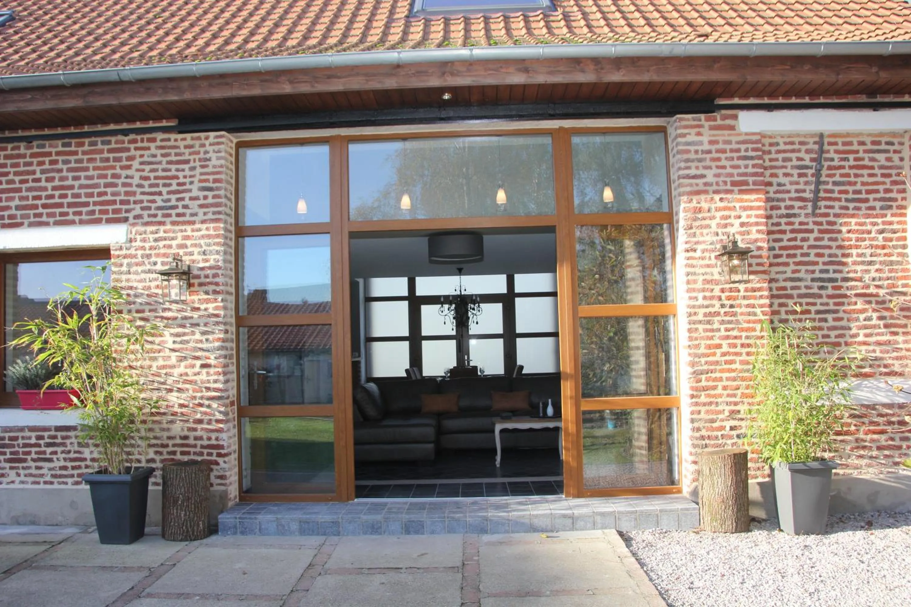 Facade/entrance in Au Coeur Des Hôtes