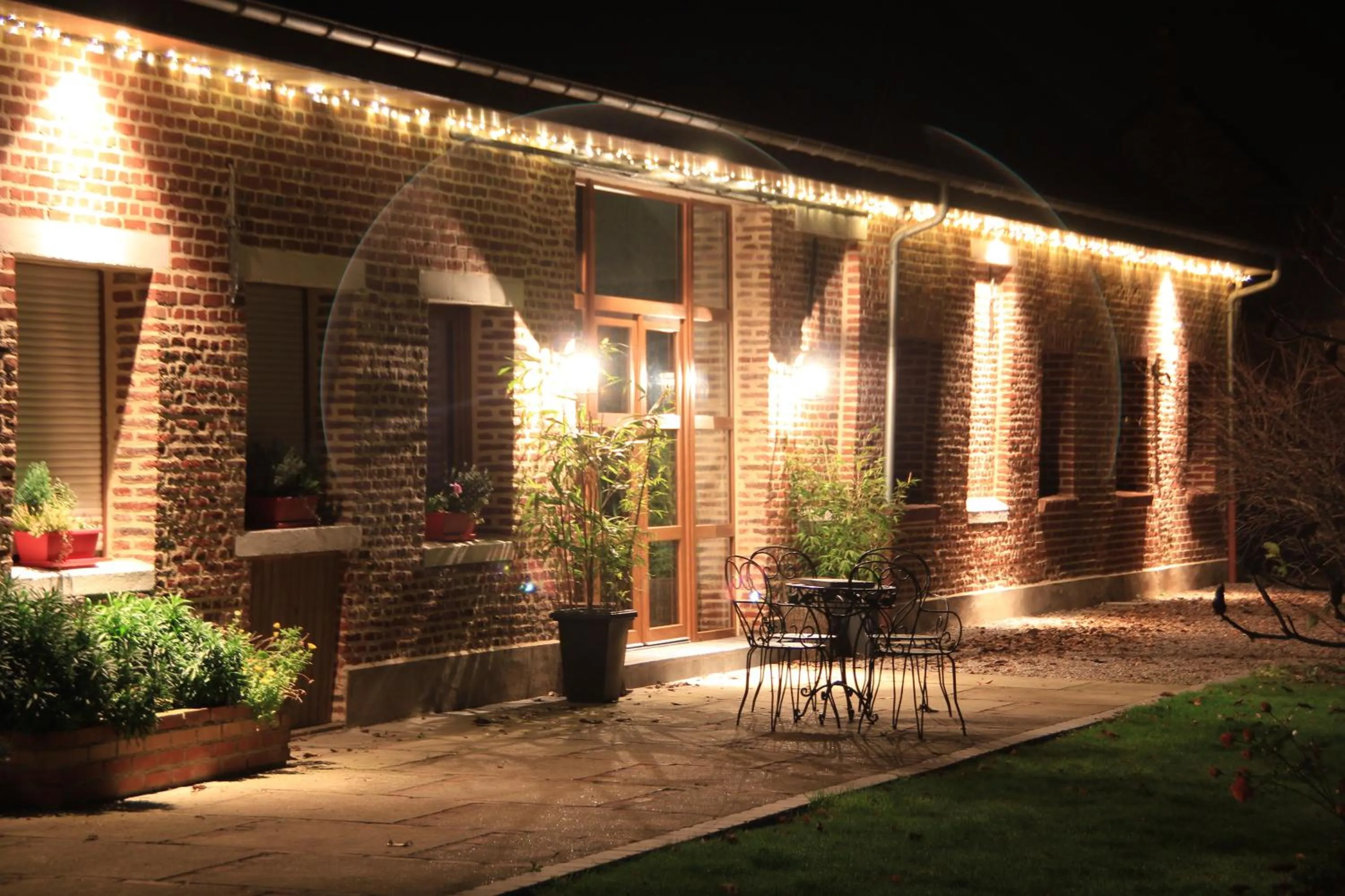 Facade/entrance in Au Coeur Des Hôtes