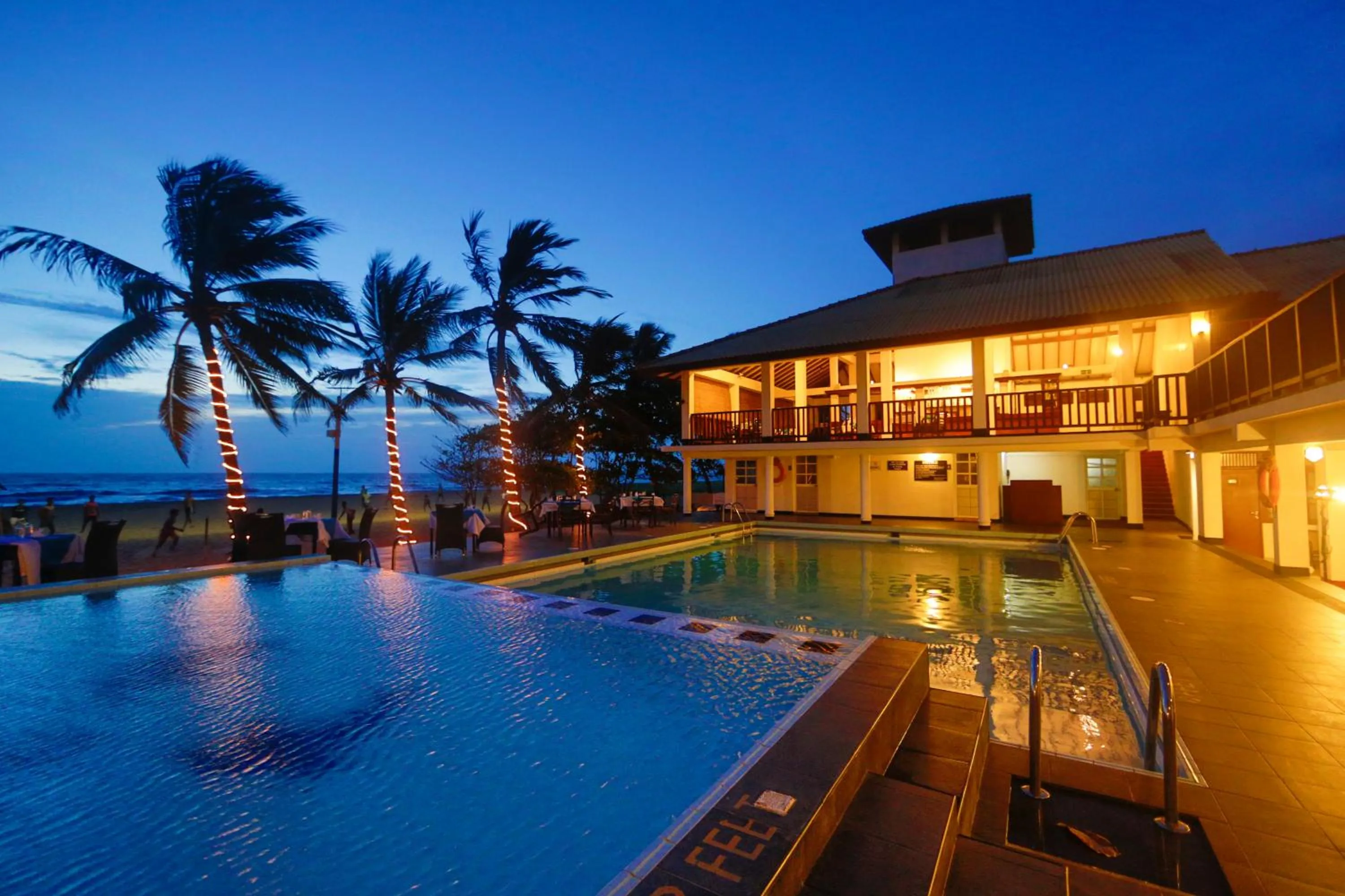 Catamaran Beach Hotel