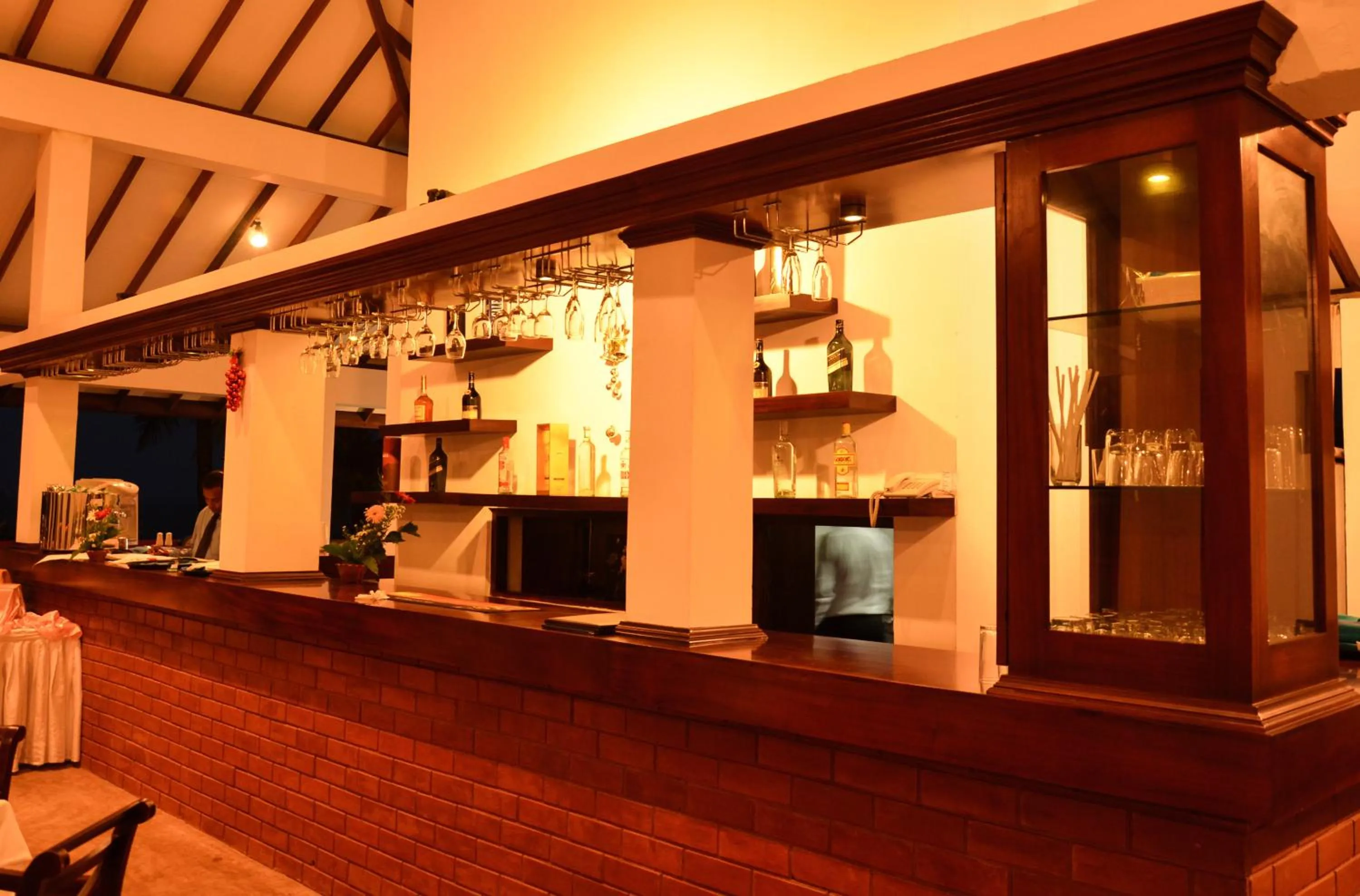 Lounge or bar in Catamaran Beach Hotel