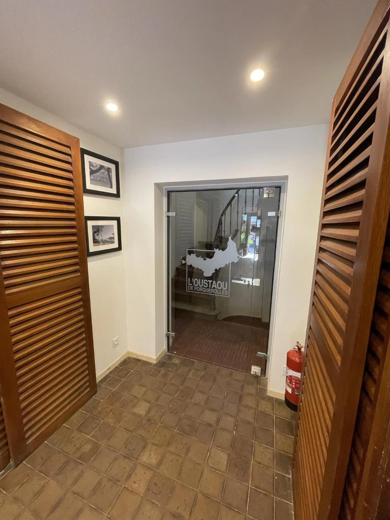 Lobby or reception, Bed in L'Oustaou De Porquerolles