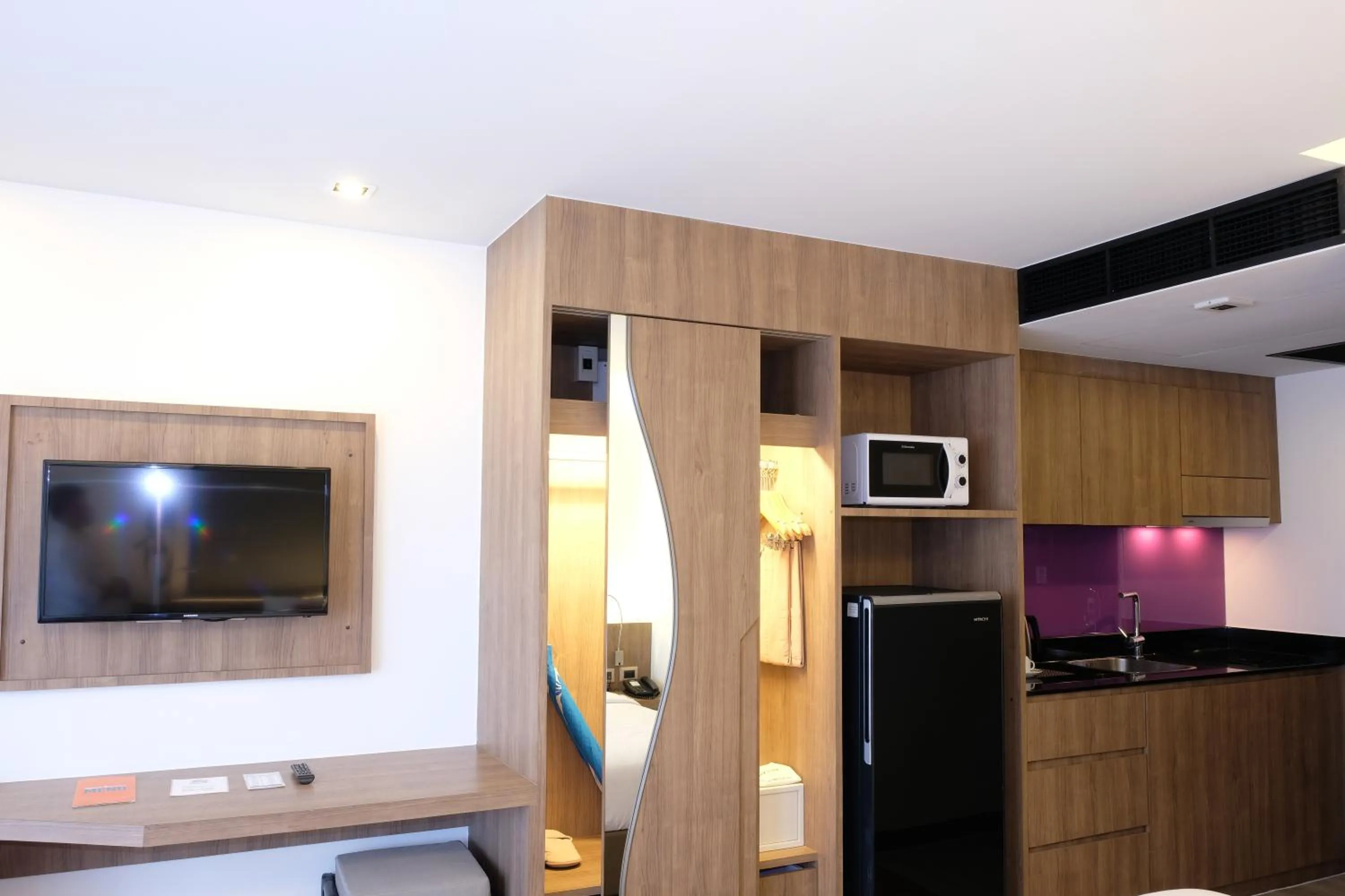 Kitchen or kitchenette in The Beach Heights Resort SHA Plus