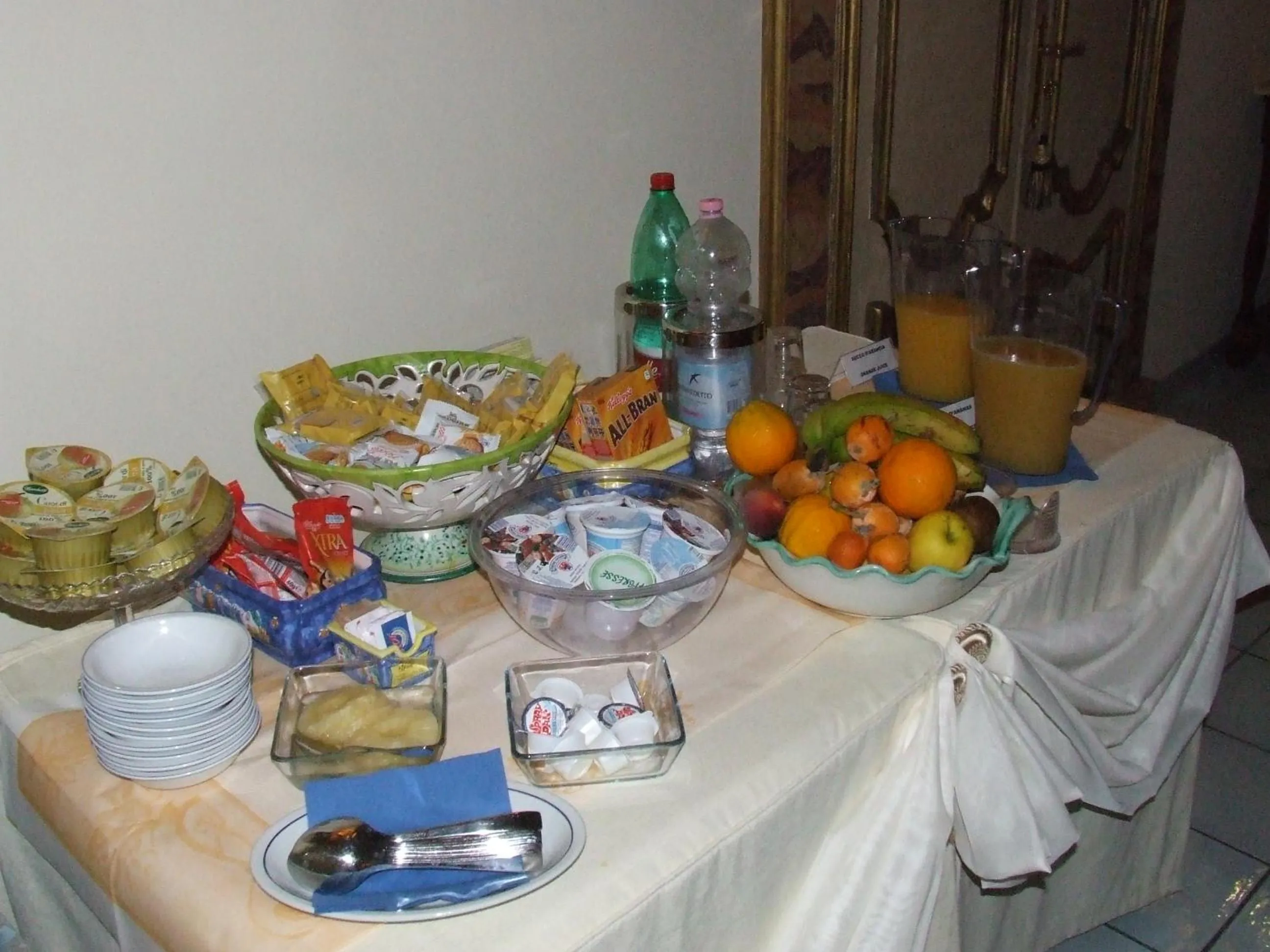 Continental breakfast in Hotel Floridiana