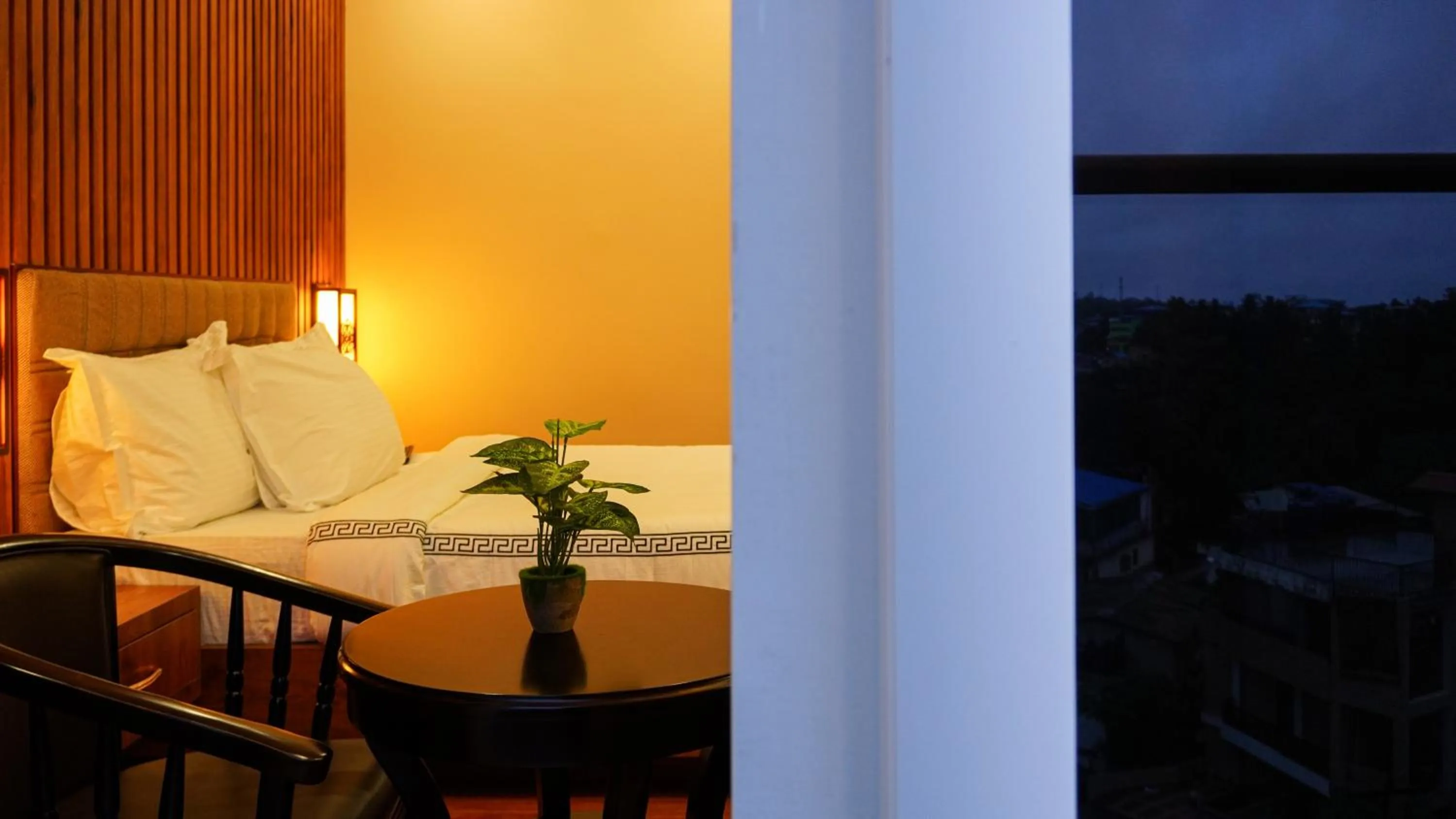 Bedroom, Bed in Mansha Palace