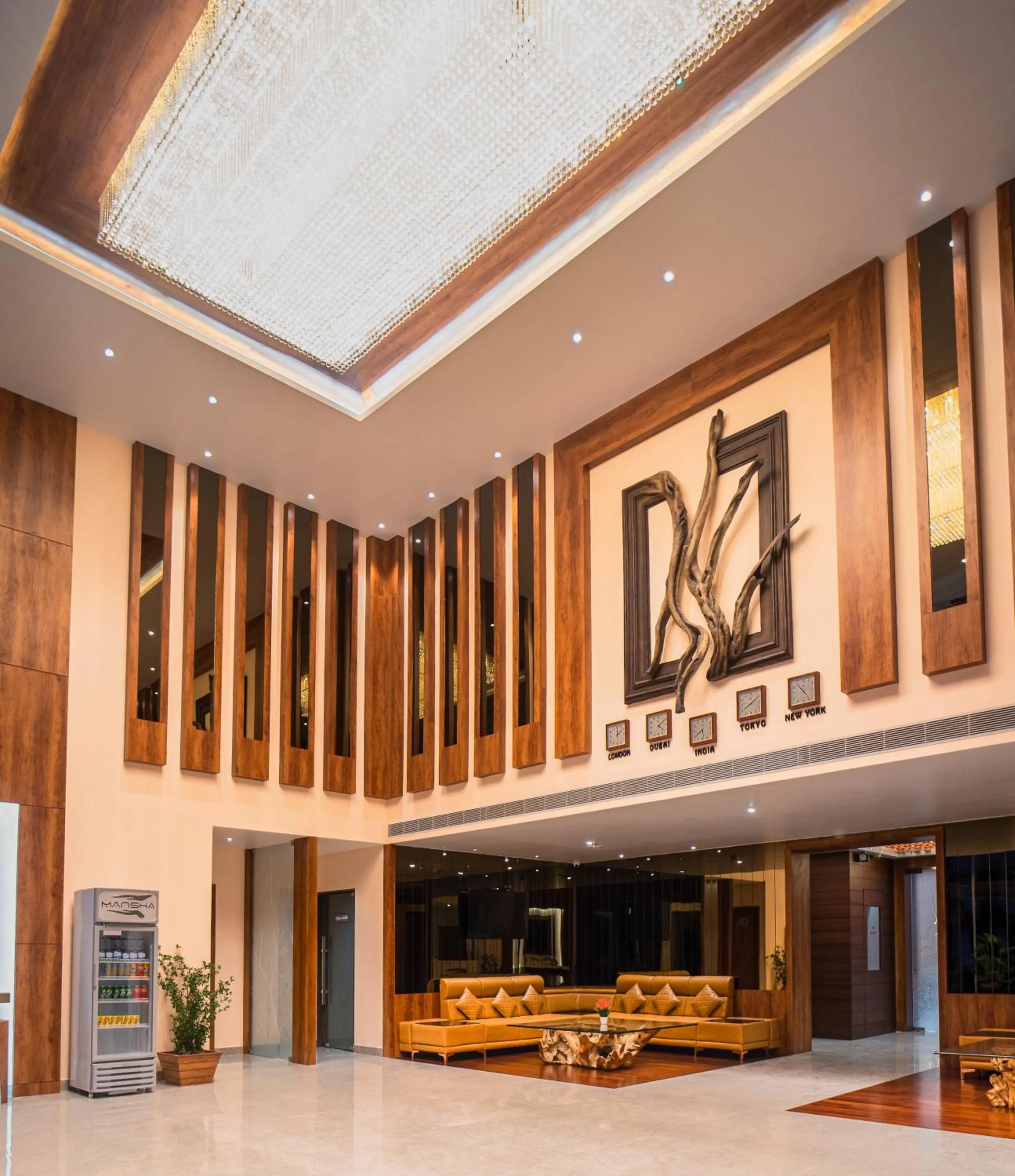 Facade/entrance in Mansha Palace