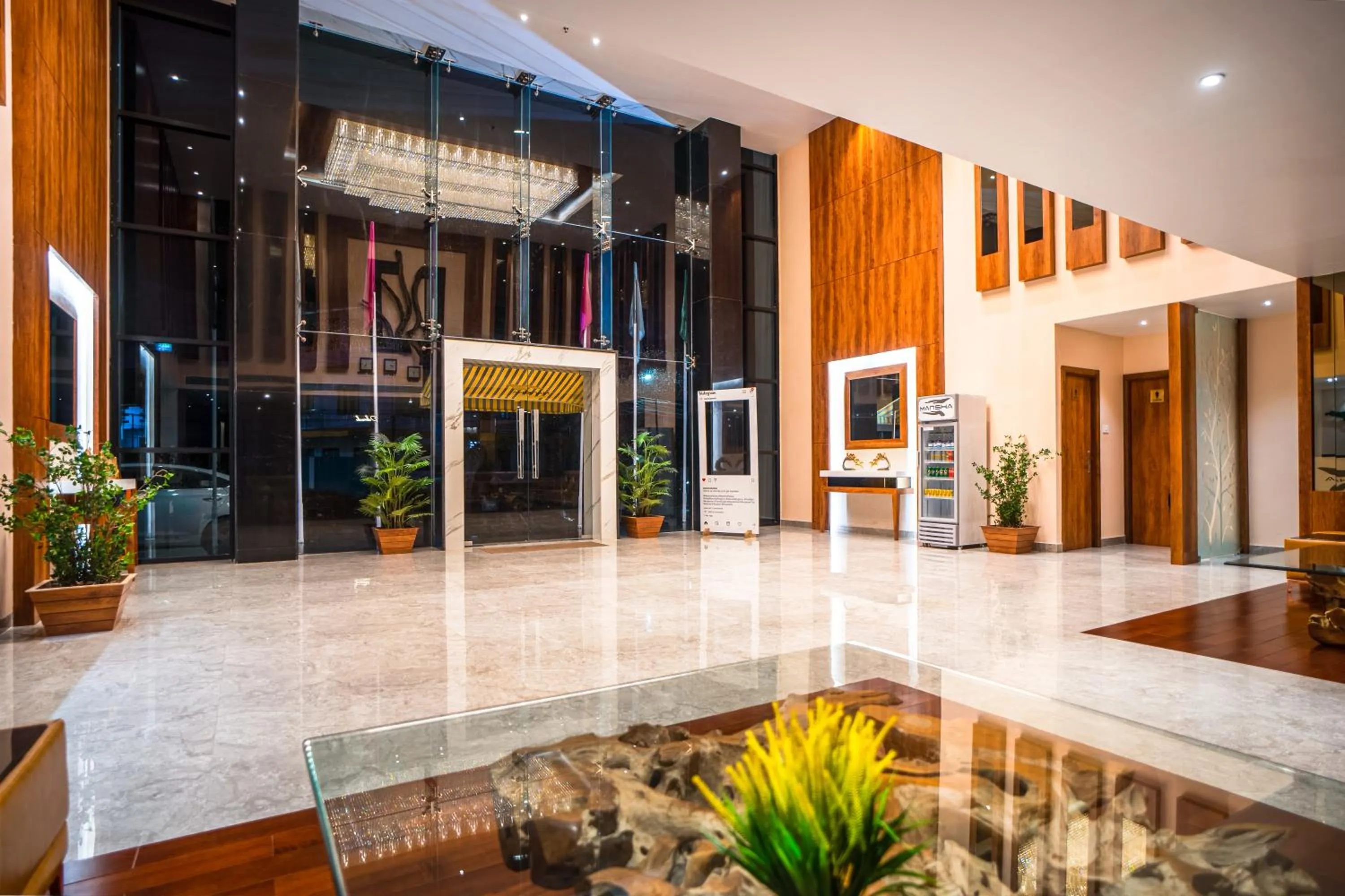 Facade/entrance in Mansha Palace