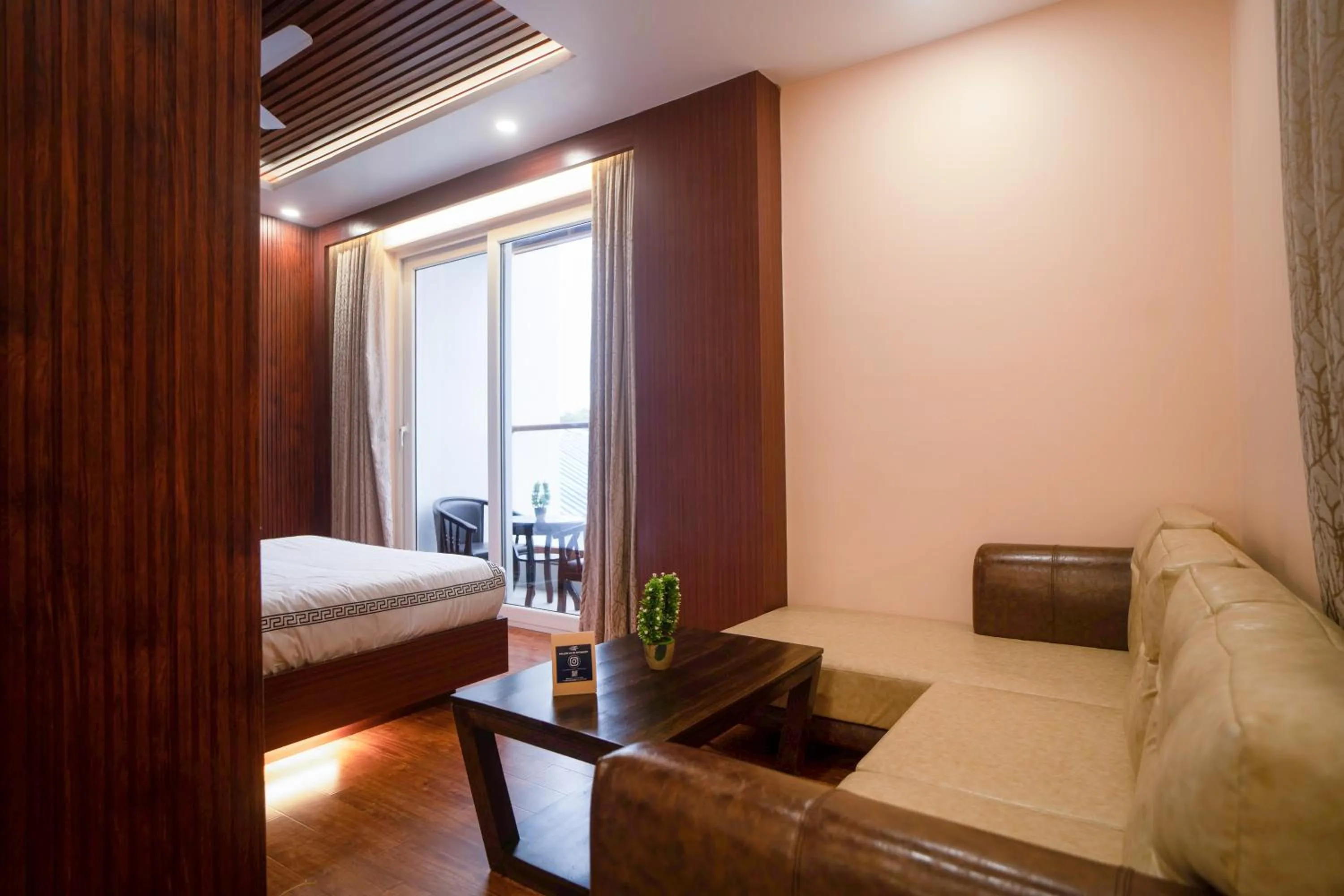 Living room, Bed in Mansha Palace