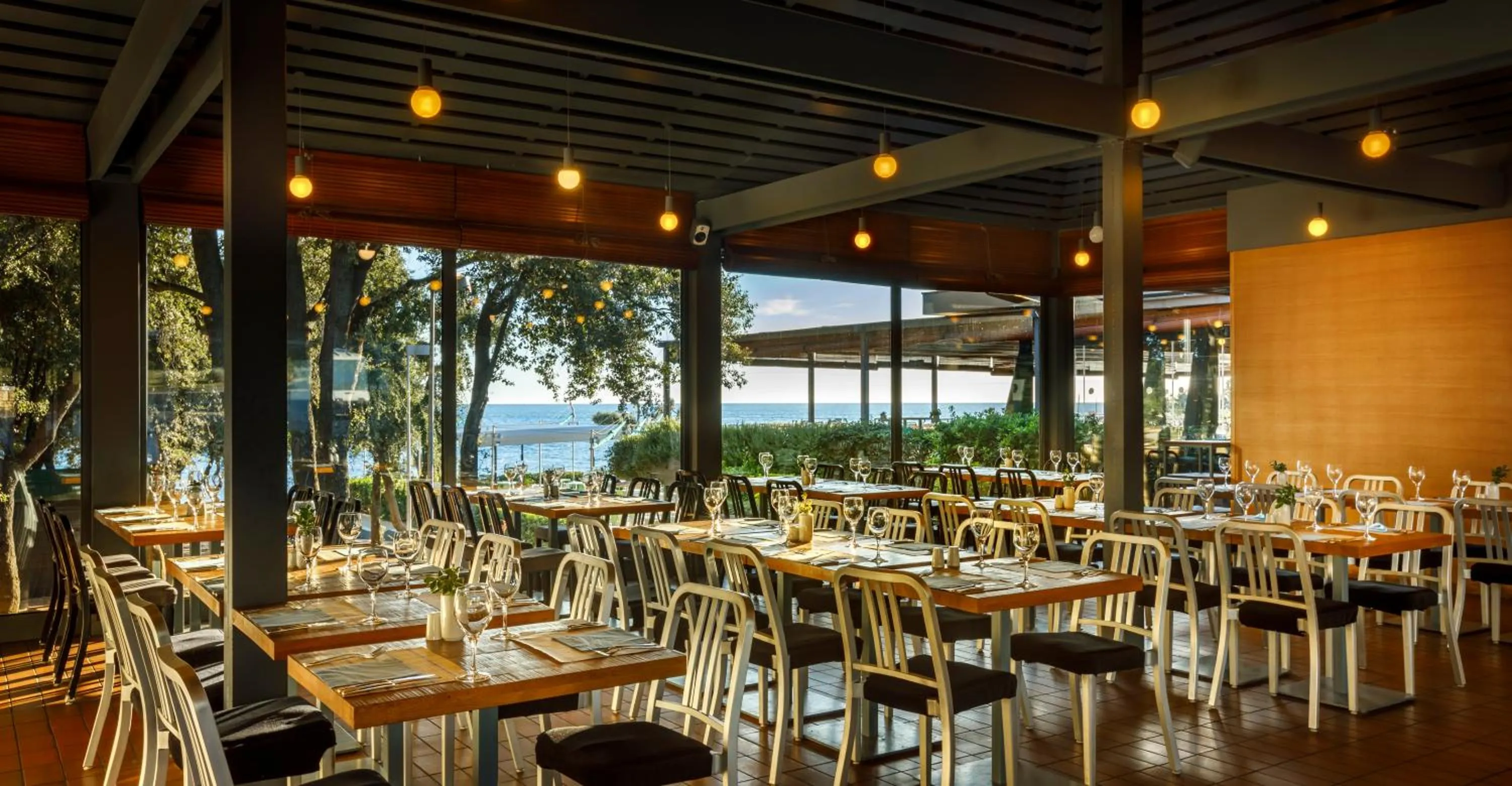 Restaurant/places to eat in Maistra Camping Amarin Glamping