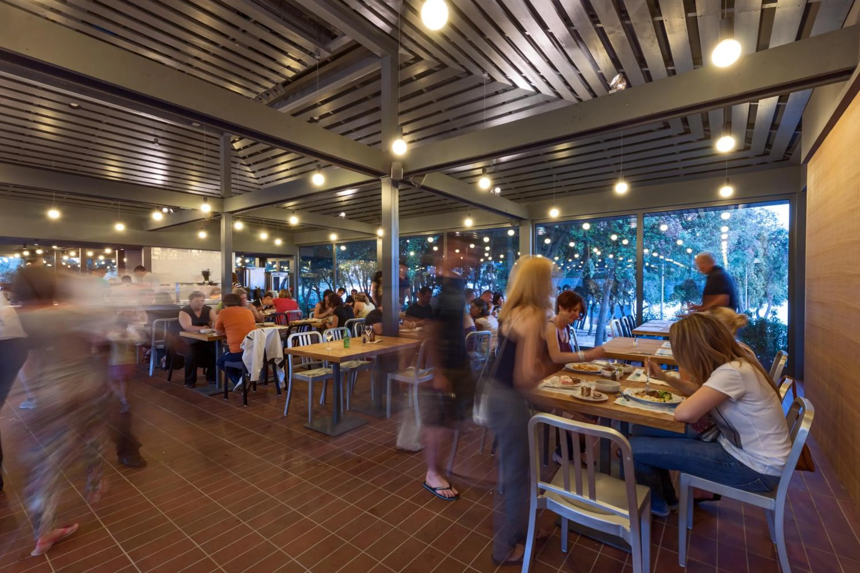 Restaurant/places to eat in Maistra Camping Amarin Glamping