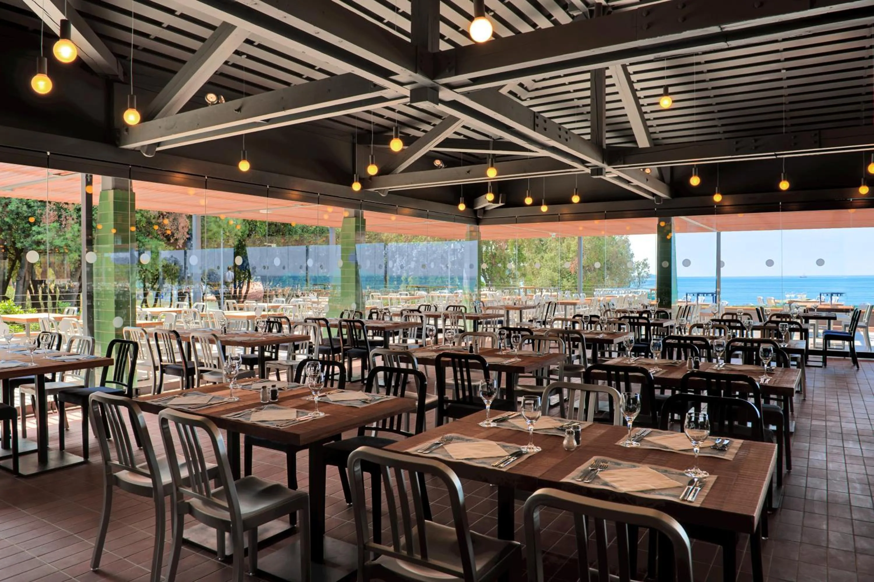 Restaurant/places to eat in Maistra Camping Amarin Glamping