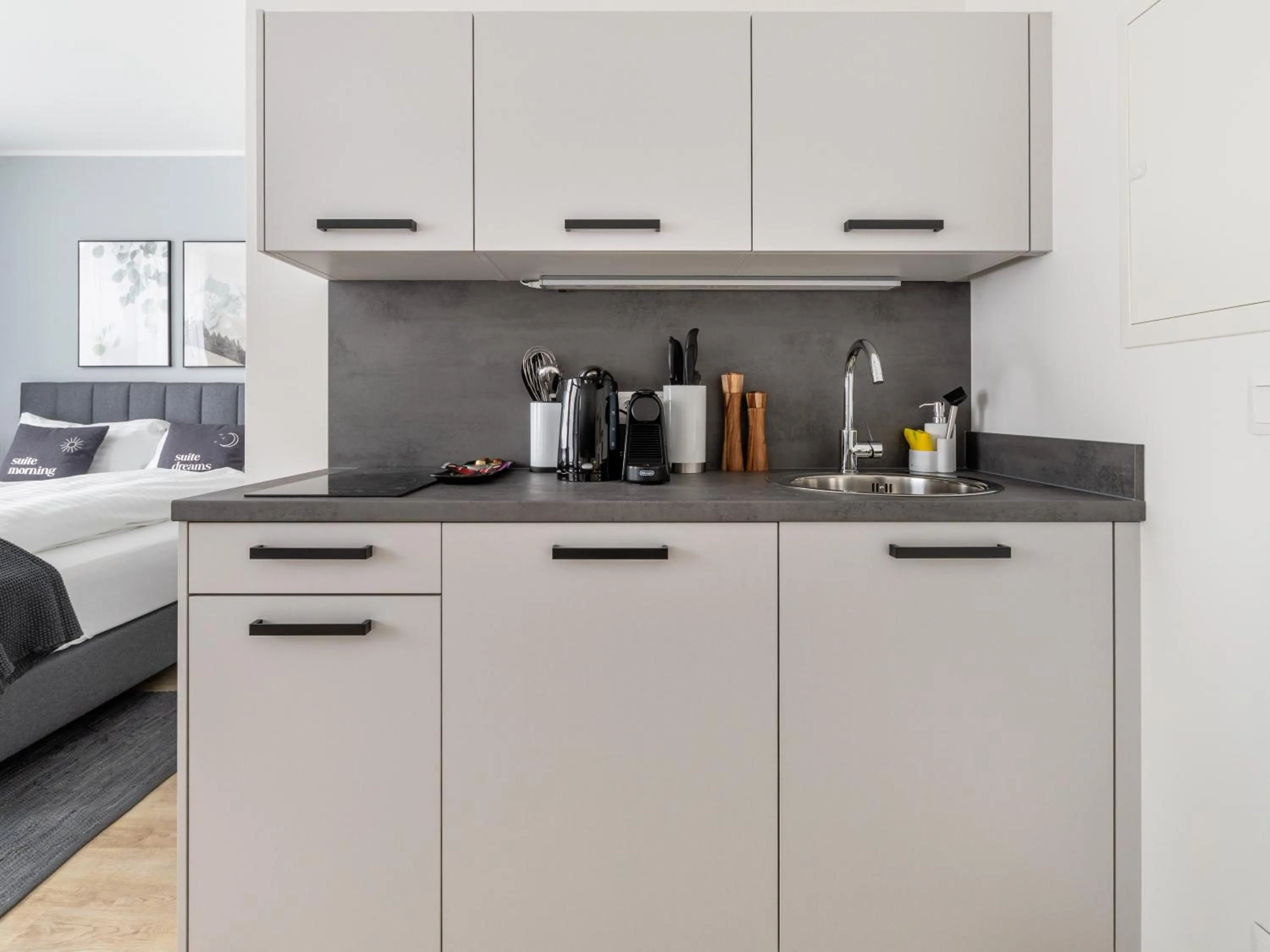 Coffee/tea facilities, Bed in Limehome Klagenfurt Karfreitstraße