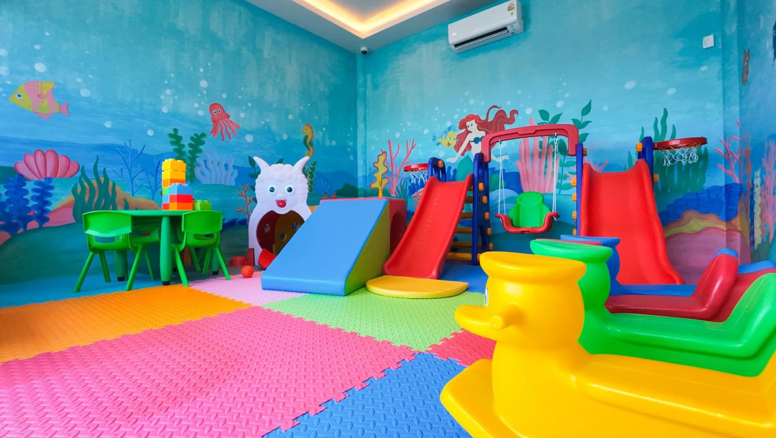 Restaurant/places to eat in Quality Beach Resorts and Spa Patong