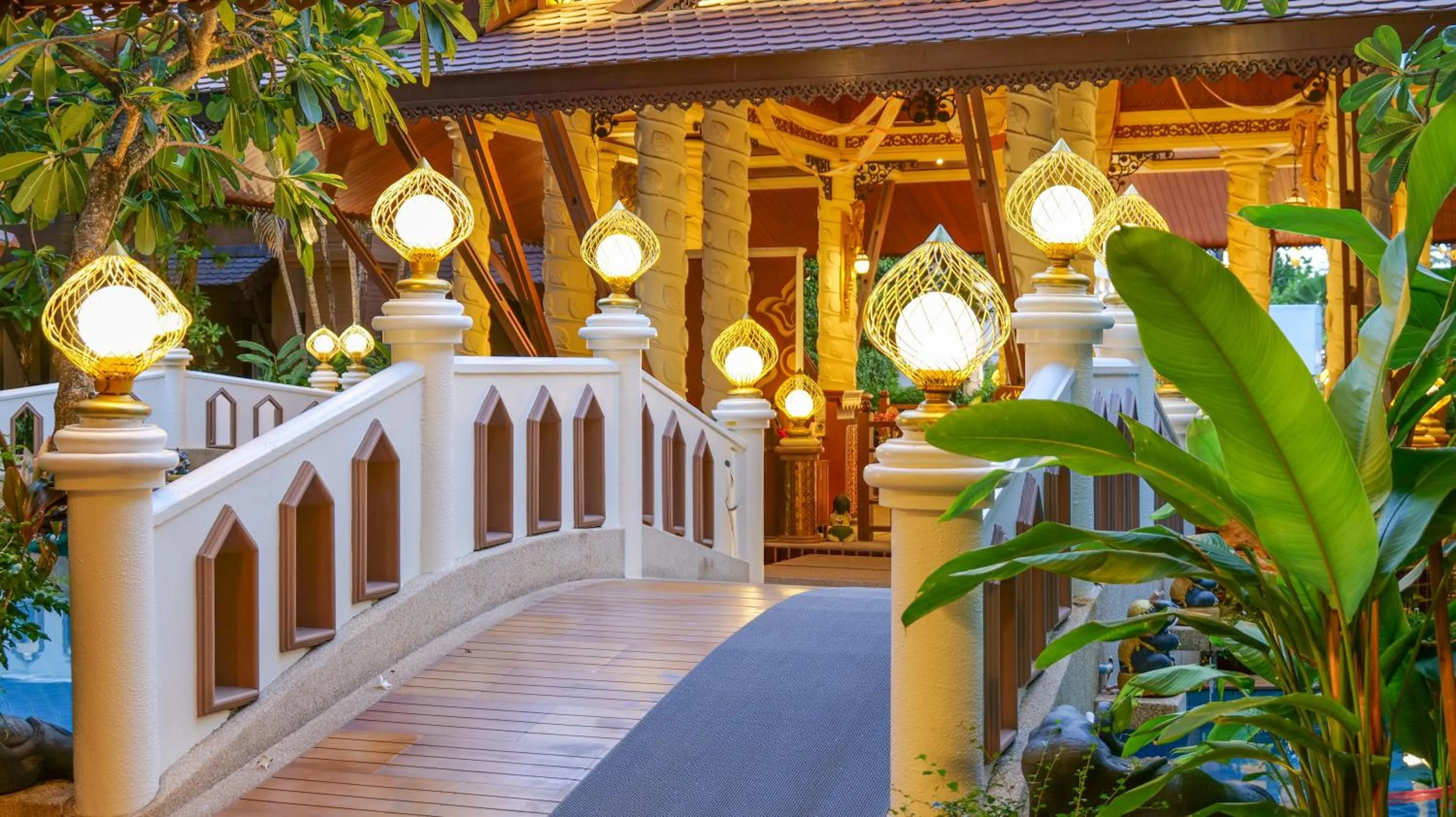 Garden in Quality Beach Resorts and Spa Patong