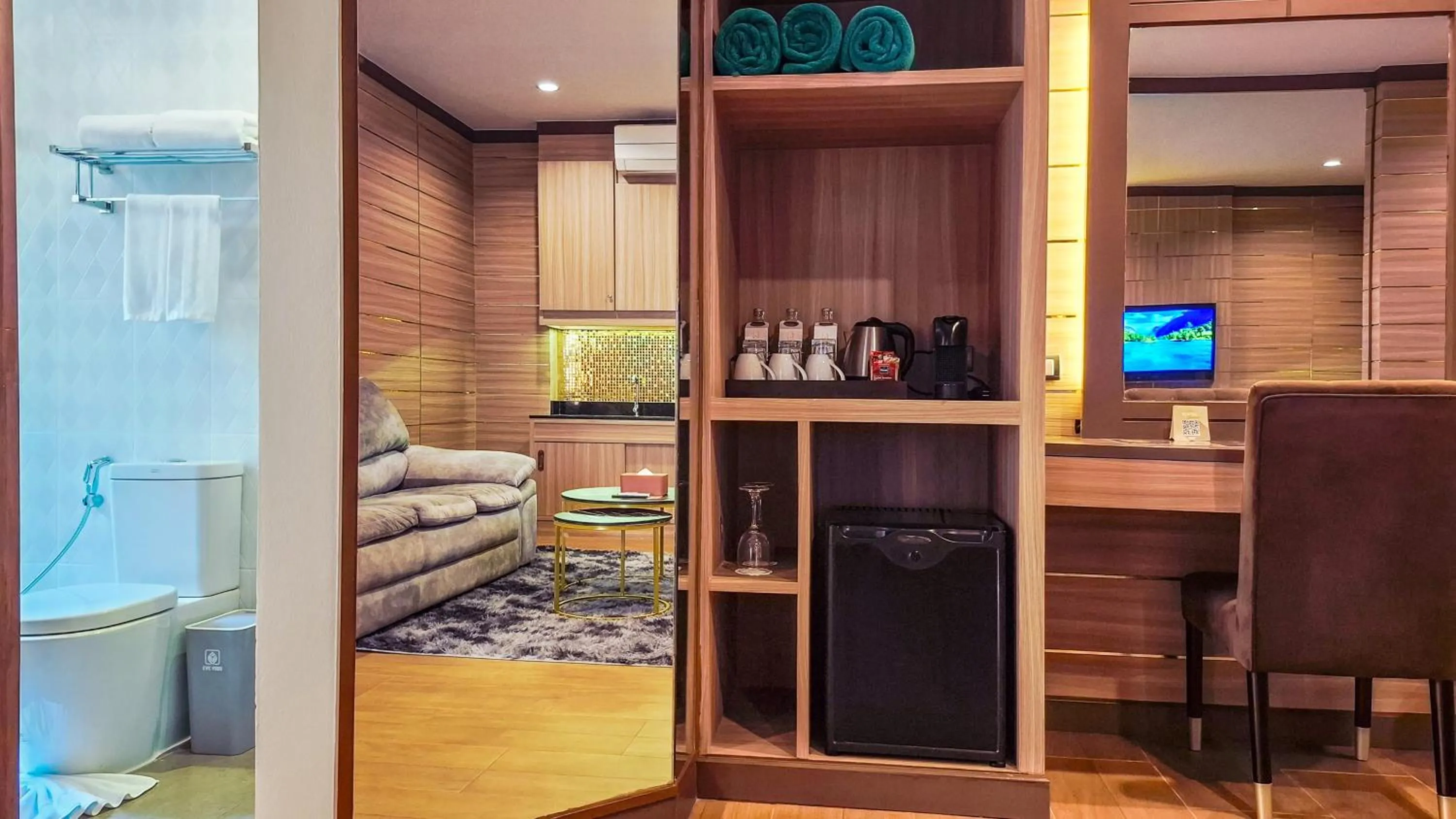 Toilet in Quality Beach Resorts and Spa Patong