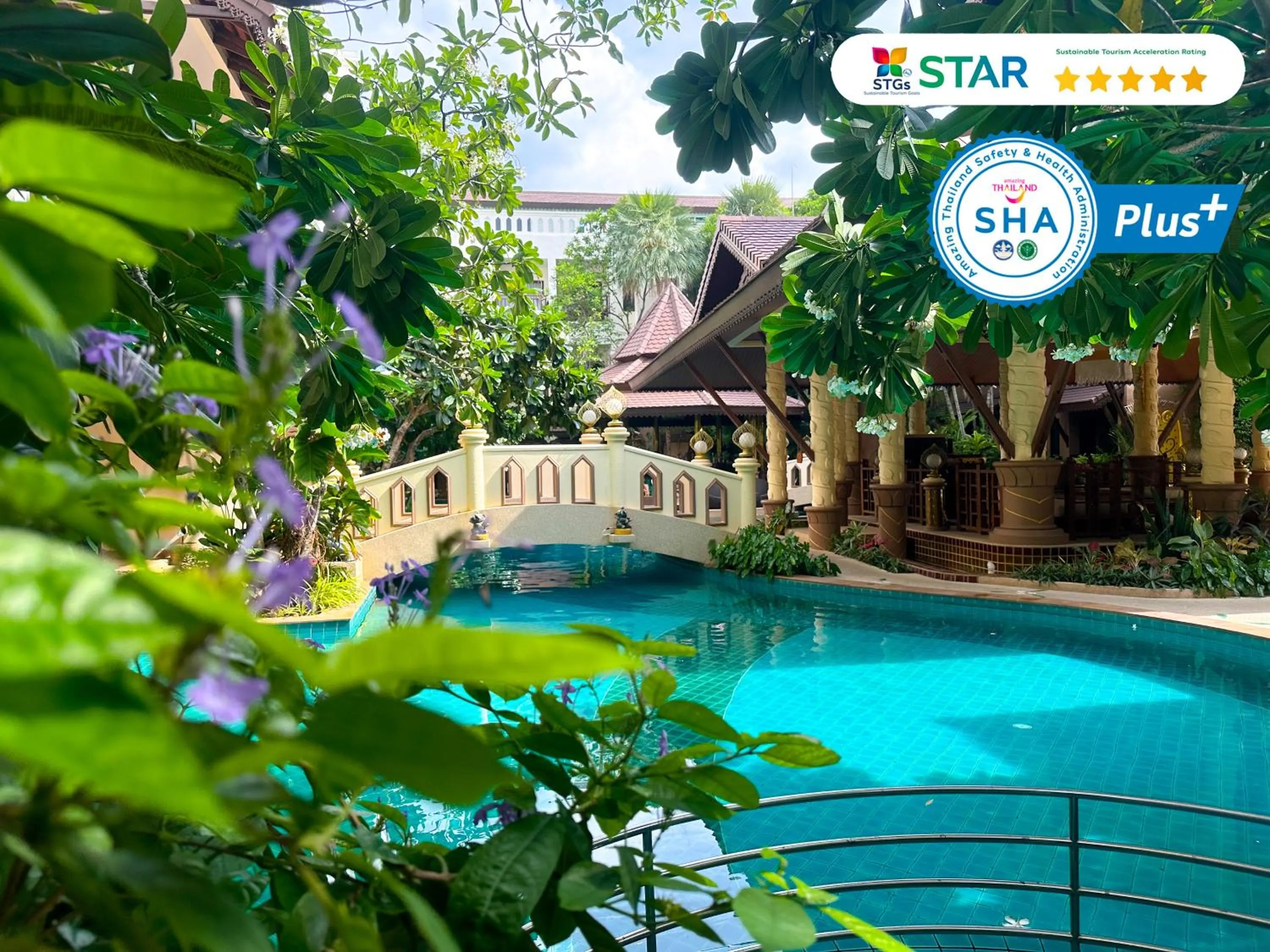 Swimming pool in Quality Beach Resorts and Spa Patong