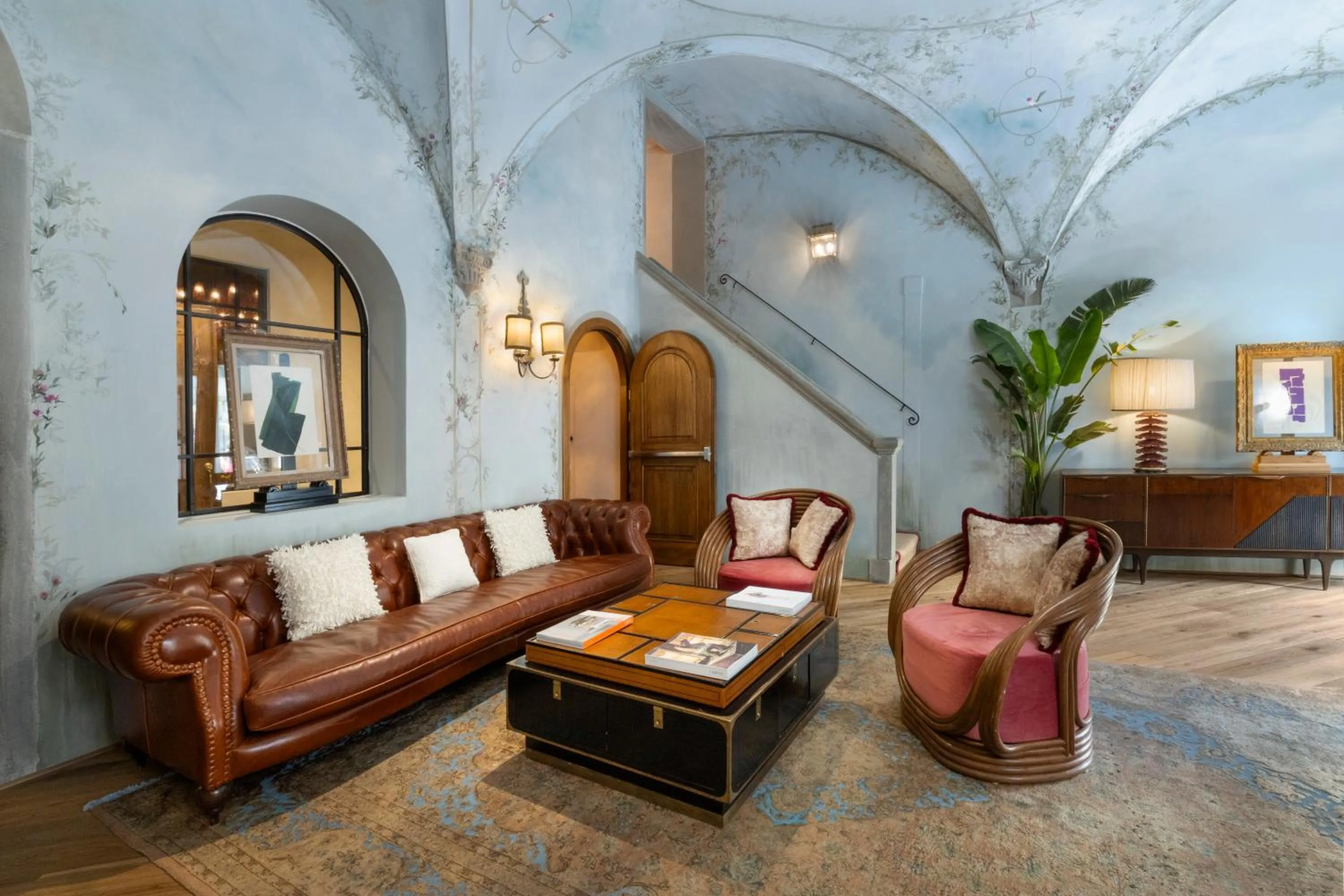 Lobby or reception in The James Suite Hotel Firenze 1564 - Small Luxury Hotels of the World